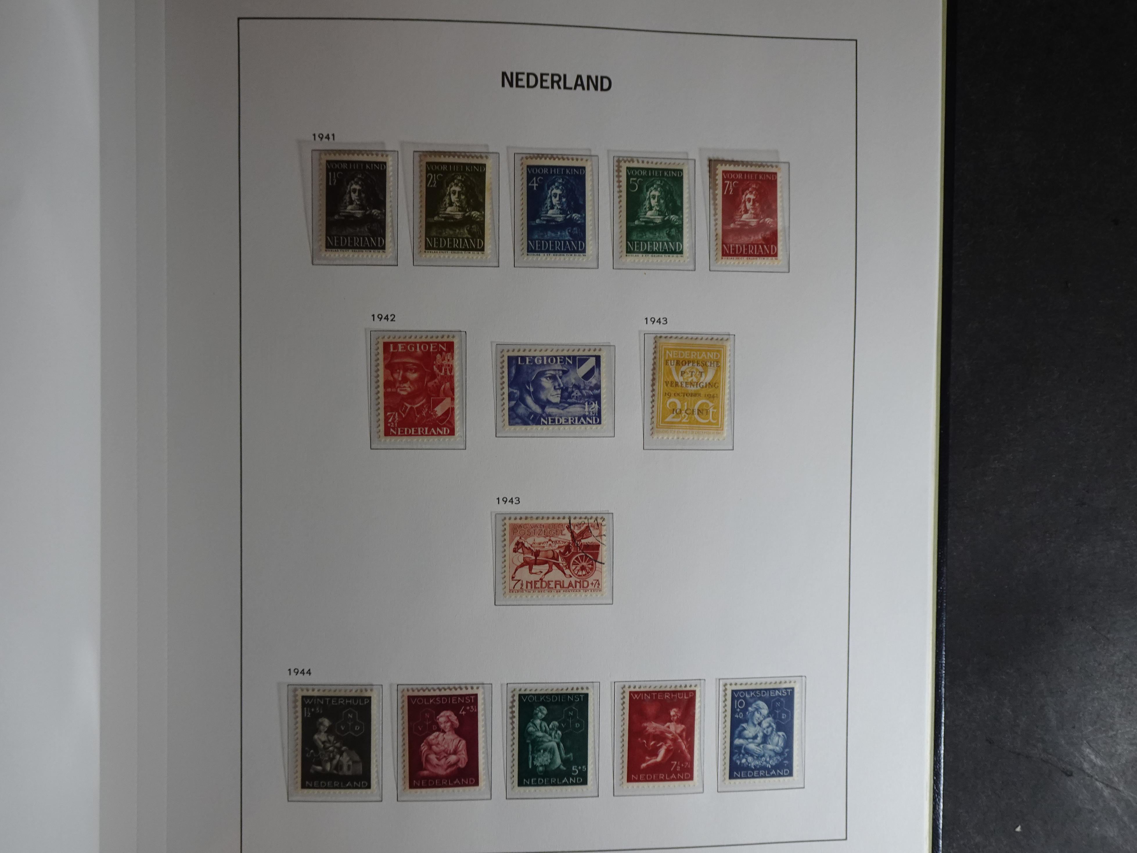 Collectie in Davo album. 25