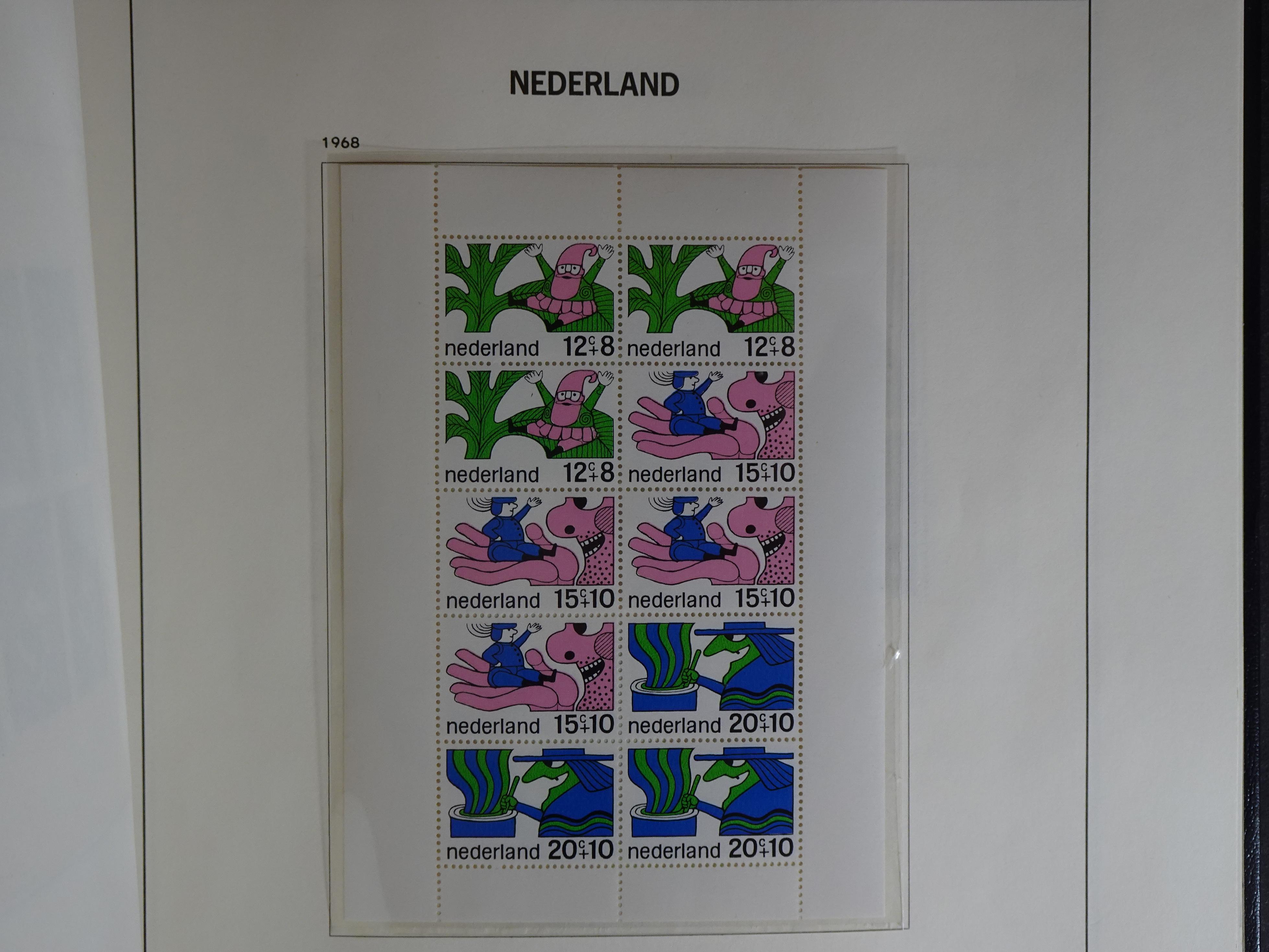 Collectie in Davo album. 73