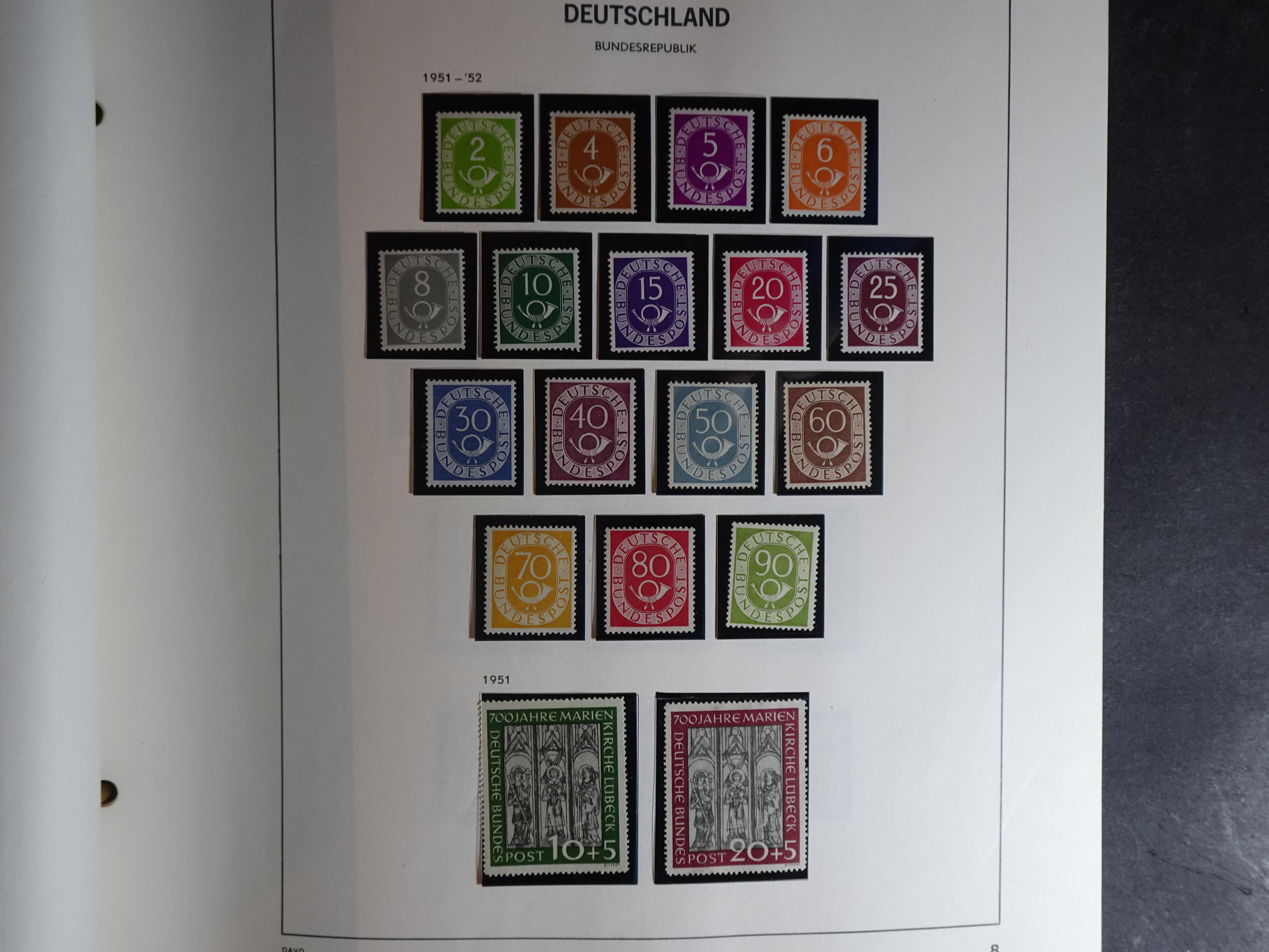 Verzameling vanaf 1949 in Davo album met prima begin periode onder andere Posthoornserie ongebruikt. 2