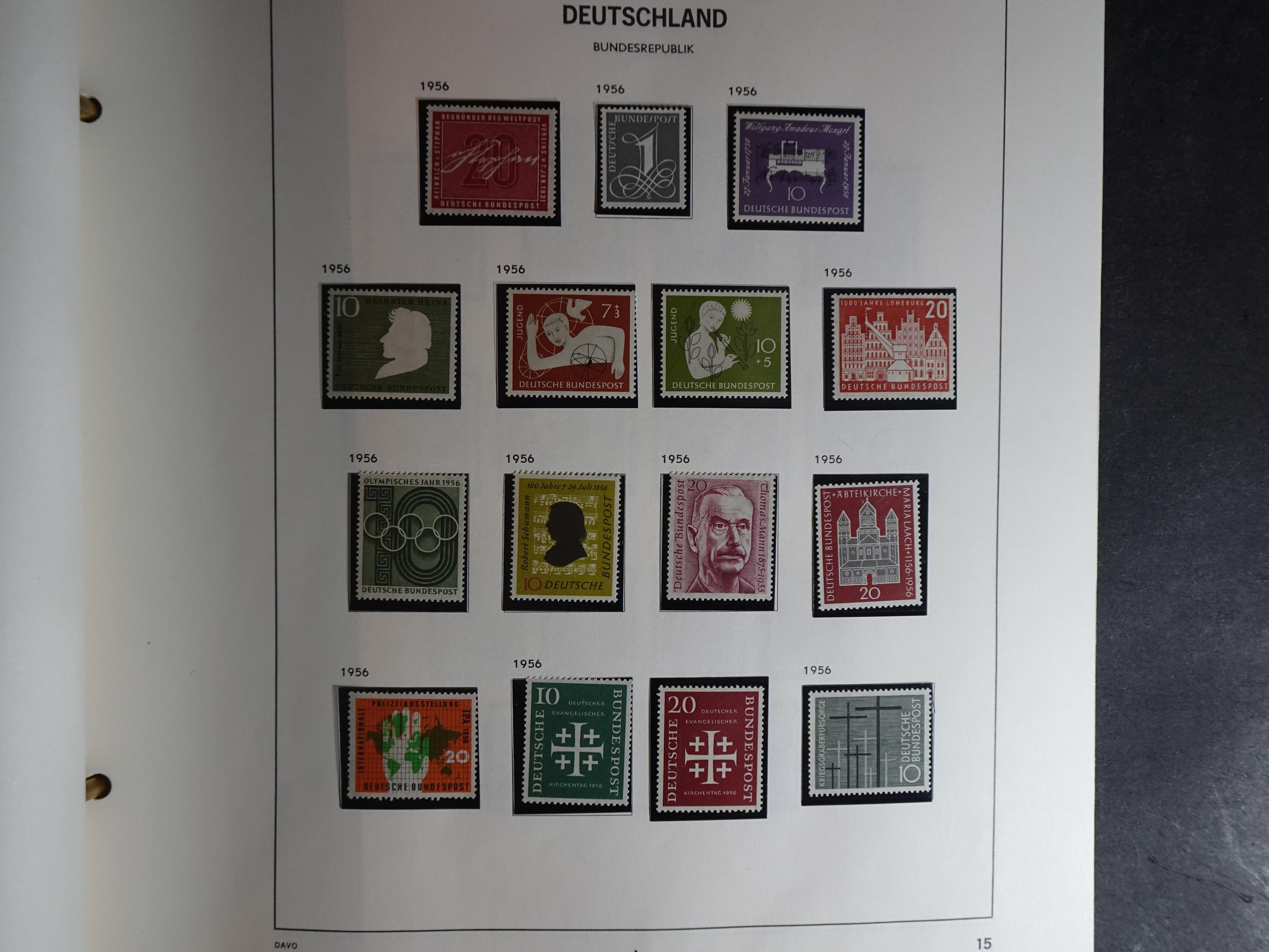 Verzameling vanaf 1949 in Davo album met prima begin periode onder andere Posthoornserie ongebruikt. 9