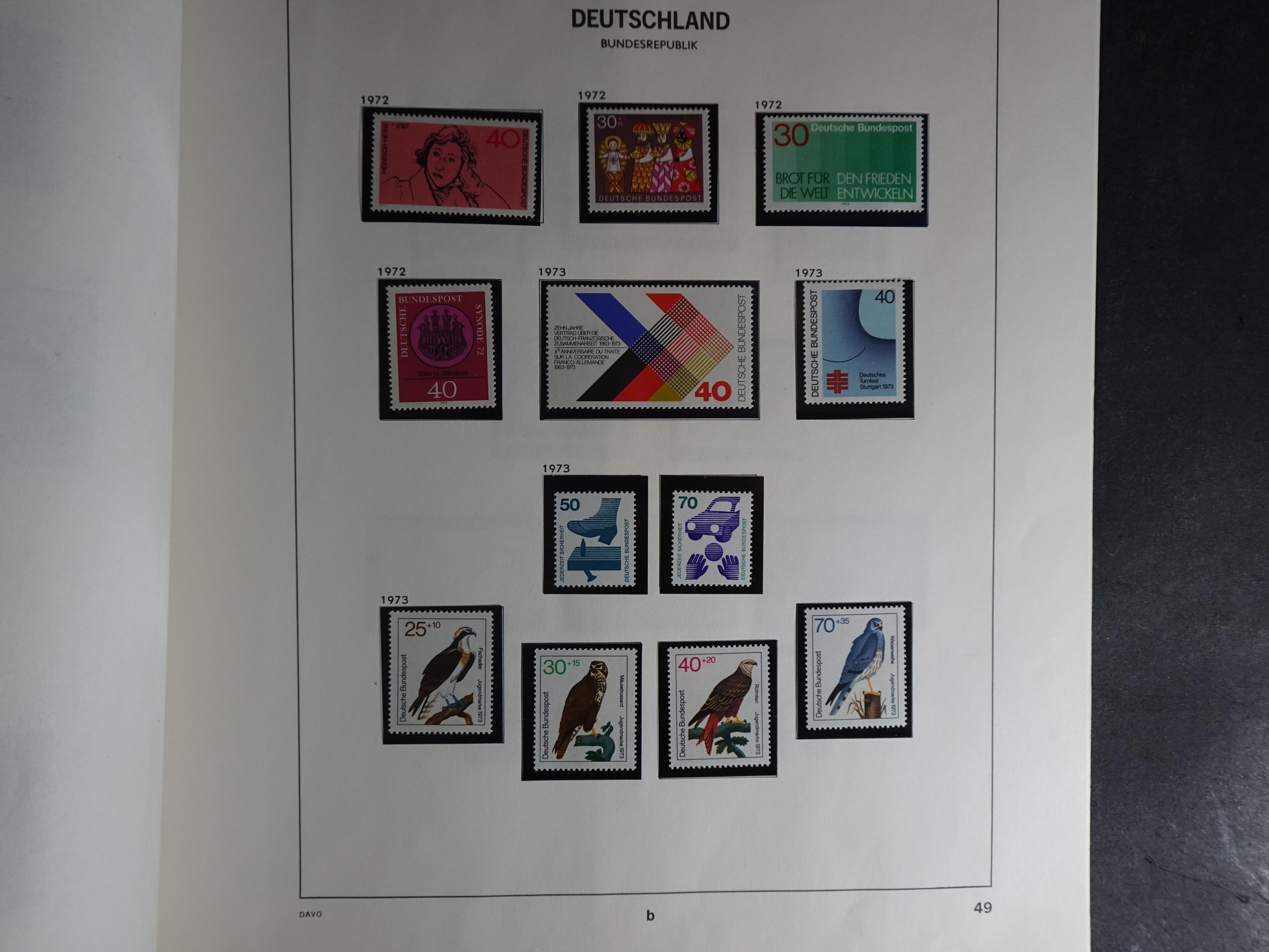 Verzameling vanaf 1949 in Davo album met prima begin periode onder andere Posthoornserie ongebruikt. 44
