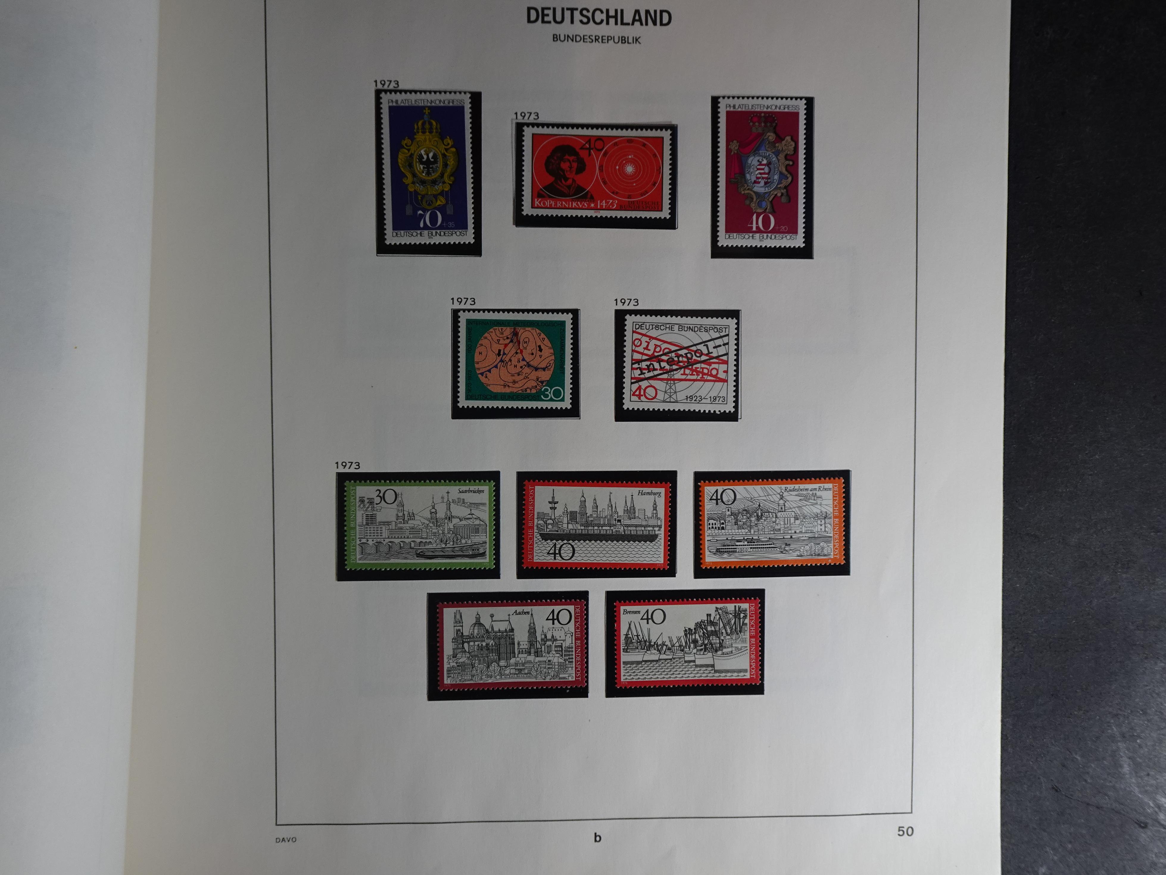 Verzameling vanaf 1949 in Davo album met prima begin periode onder andere Posthoornserie ongebruikt. 45