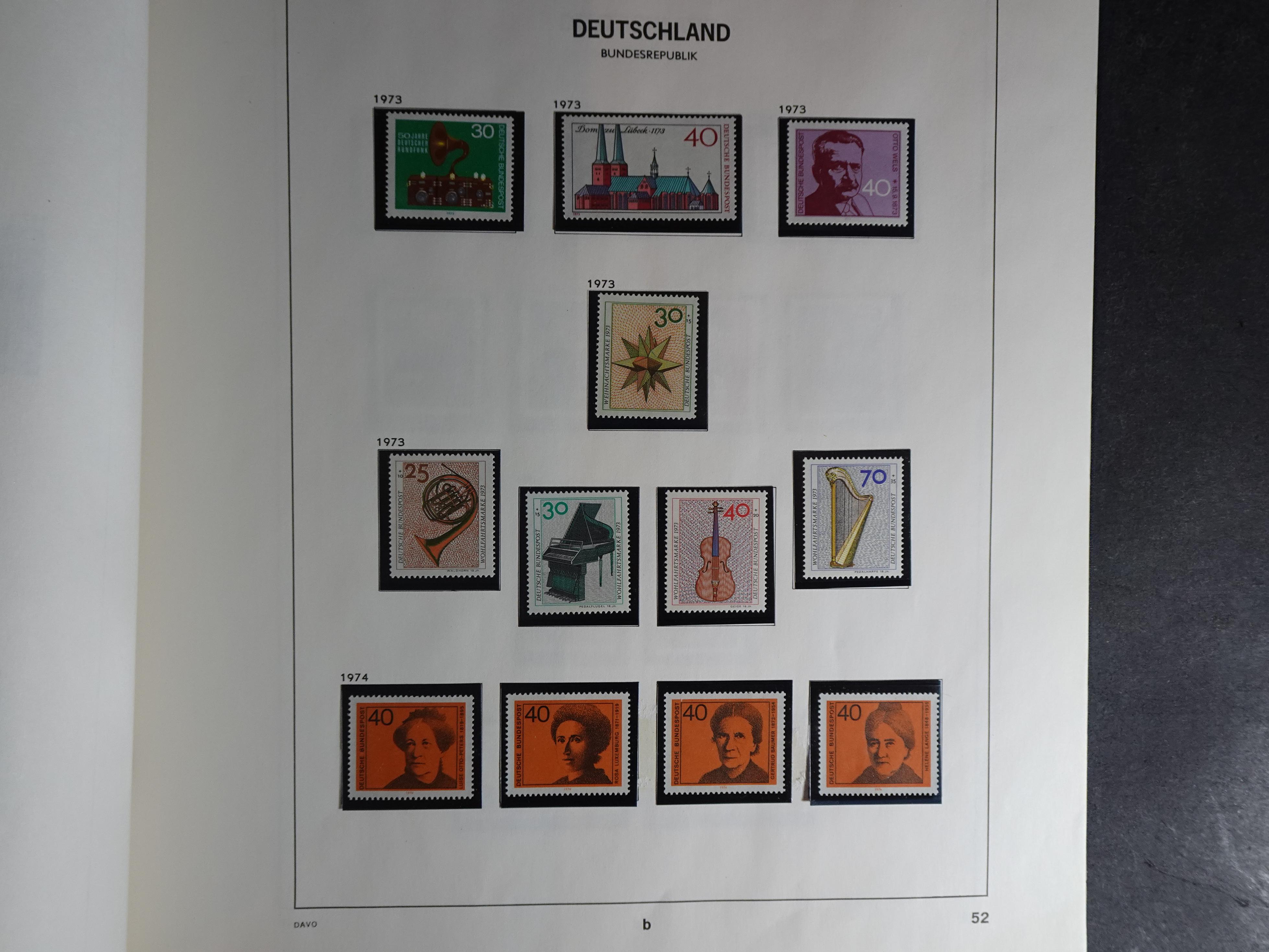 Verzameling vanaf 1949 in Davo album met prima begin periode onder andere Posthoornserie ongebruikt. 47