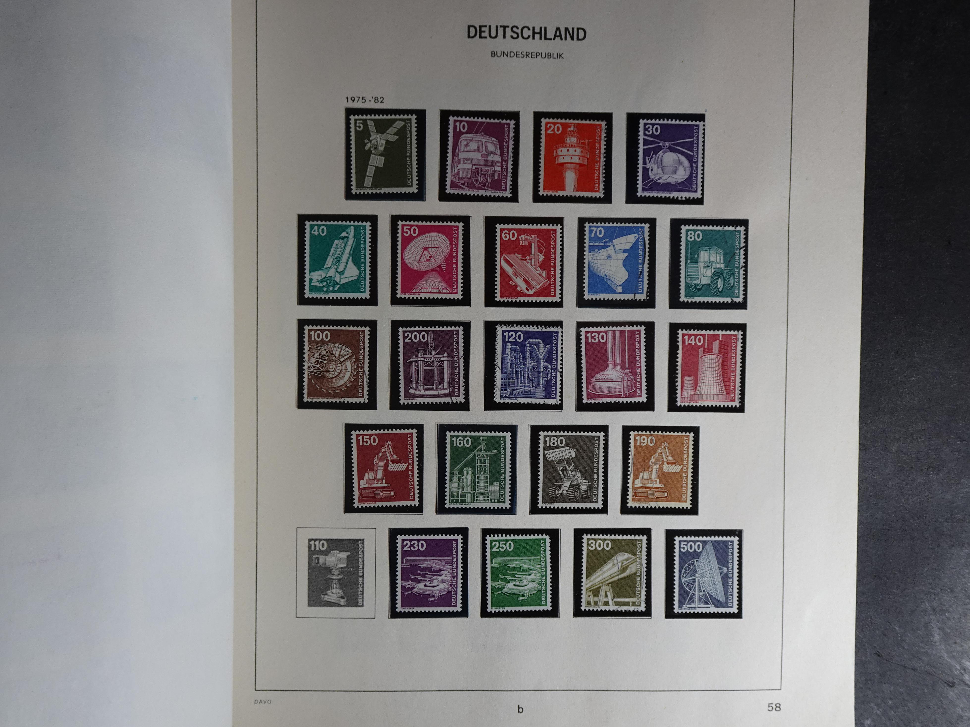 Verzameling vanaf 1949 in Davo album met prima begin periode onder andere Posthoornserie ongebruikt. 53