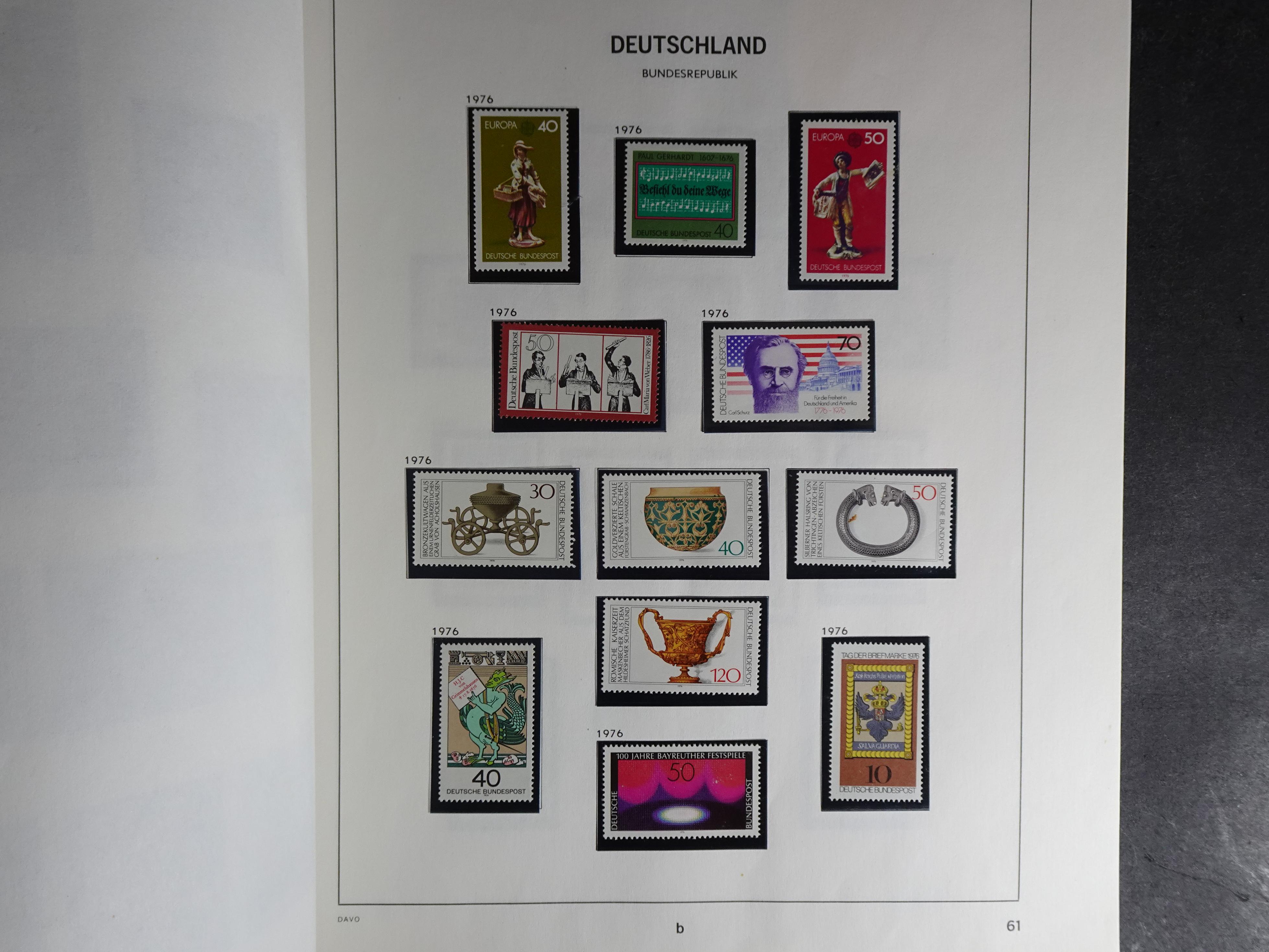 Verzameling vanaf 1949 in Davo album met prima begin periode onder andere Posthoornserie ongebruikt. 56