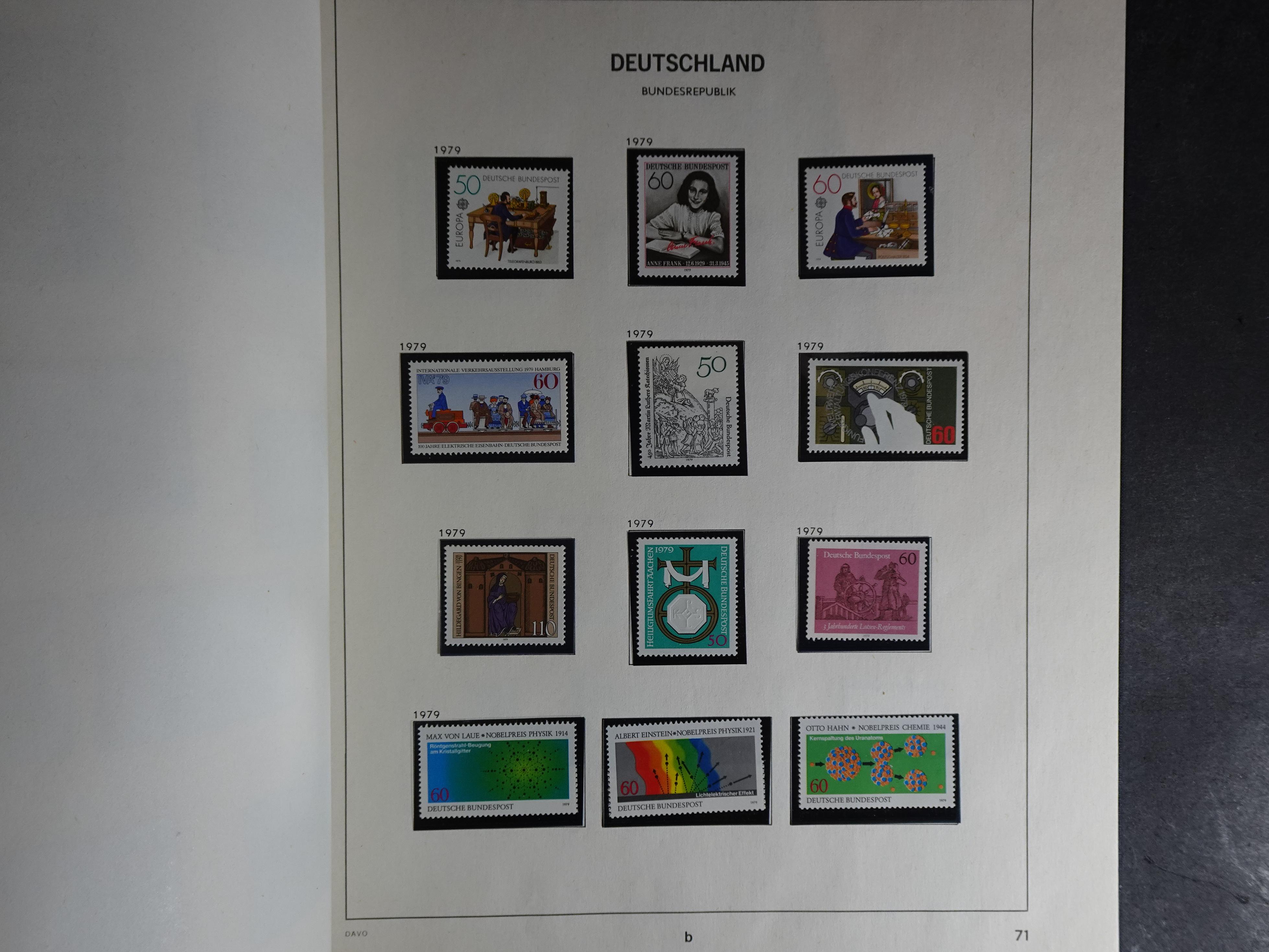 Verzameling vanaf 1949 in Davo album met prima begin periode onder andere Posthoornserie ongebruikt. 66