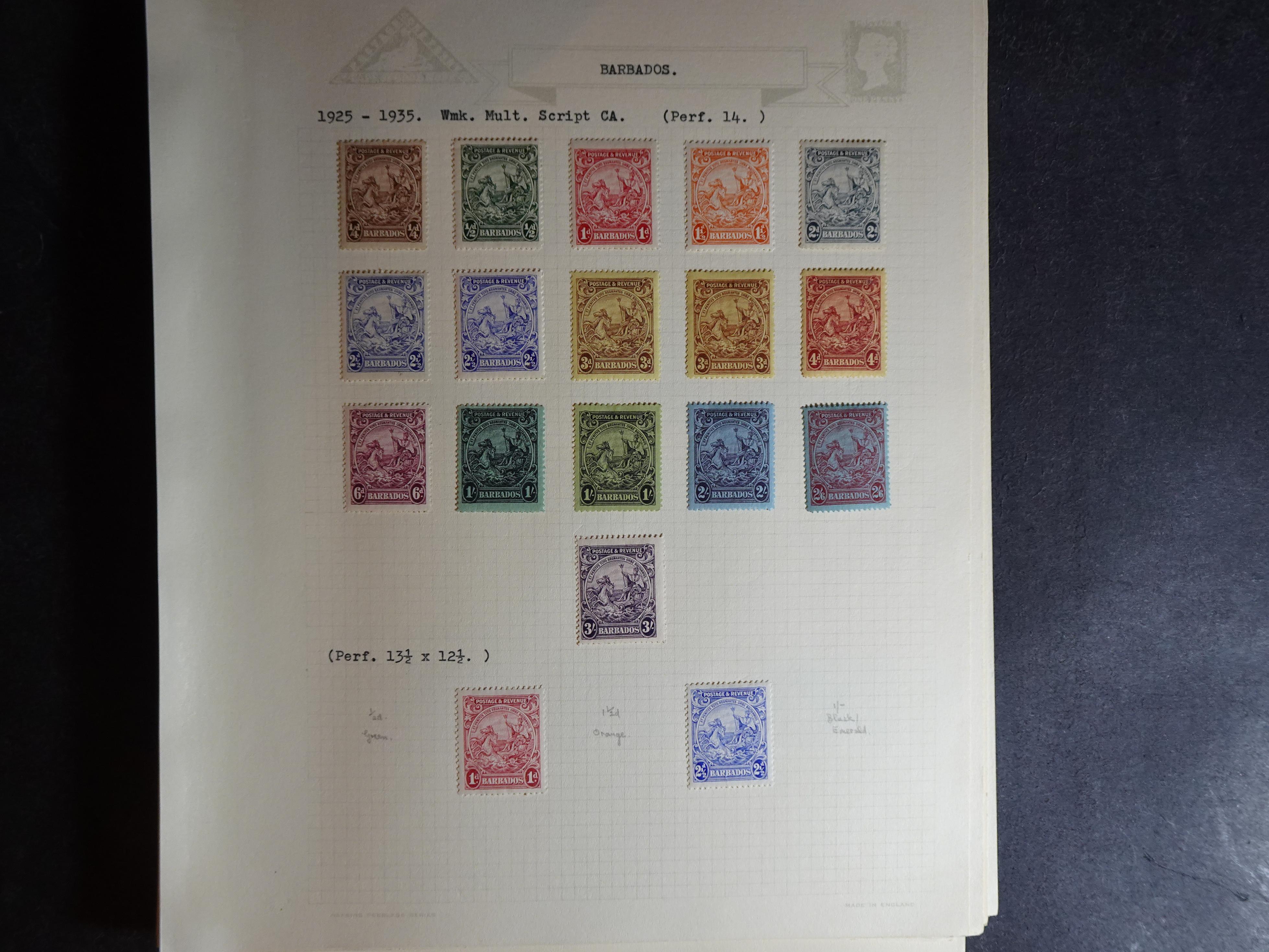 Verzameling 1882 - 1977 op blanco album bladen in Klemband. 9