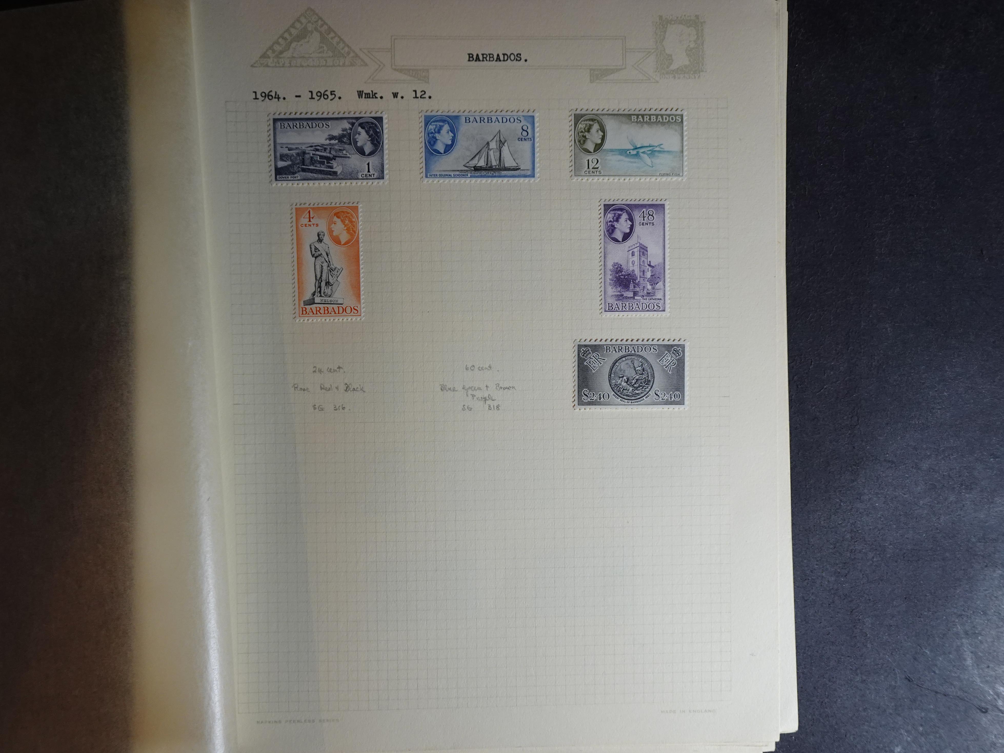 Verzameling 1882 - 1977 op blanco album bladen in Klemband. 17