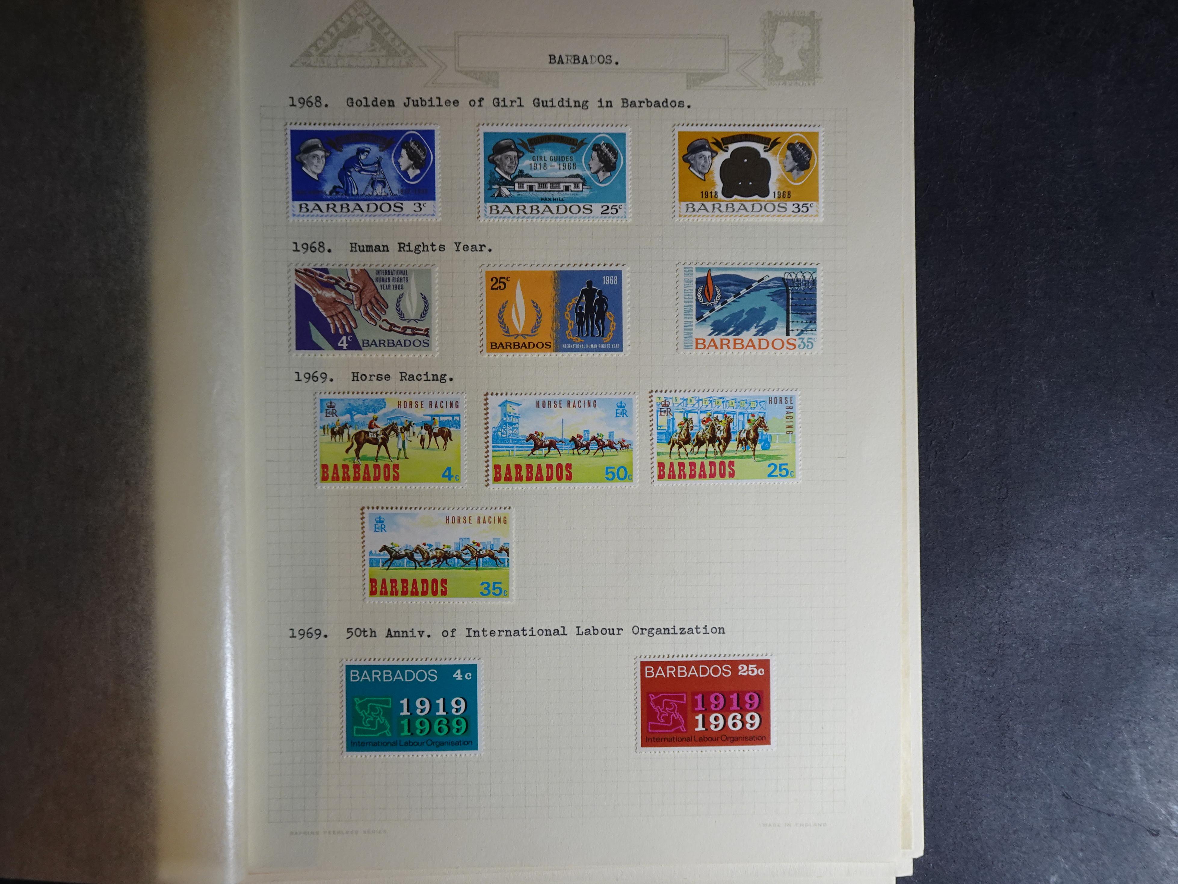 Verzameling 1882 - 1977 op blanco album bladen in Klemband. 22