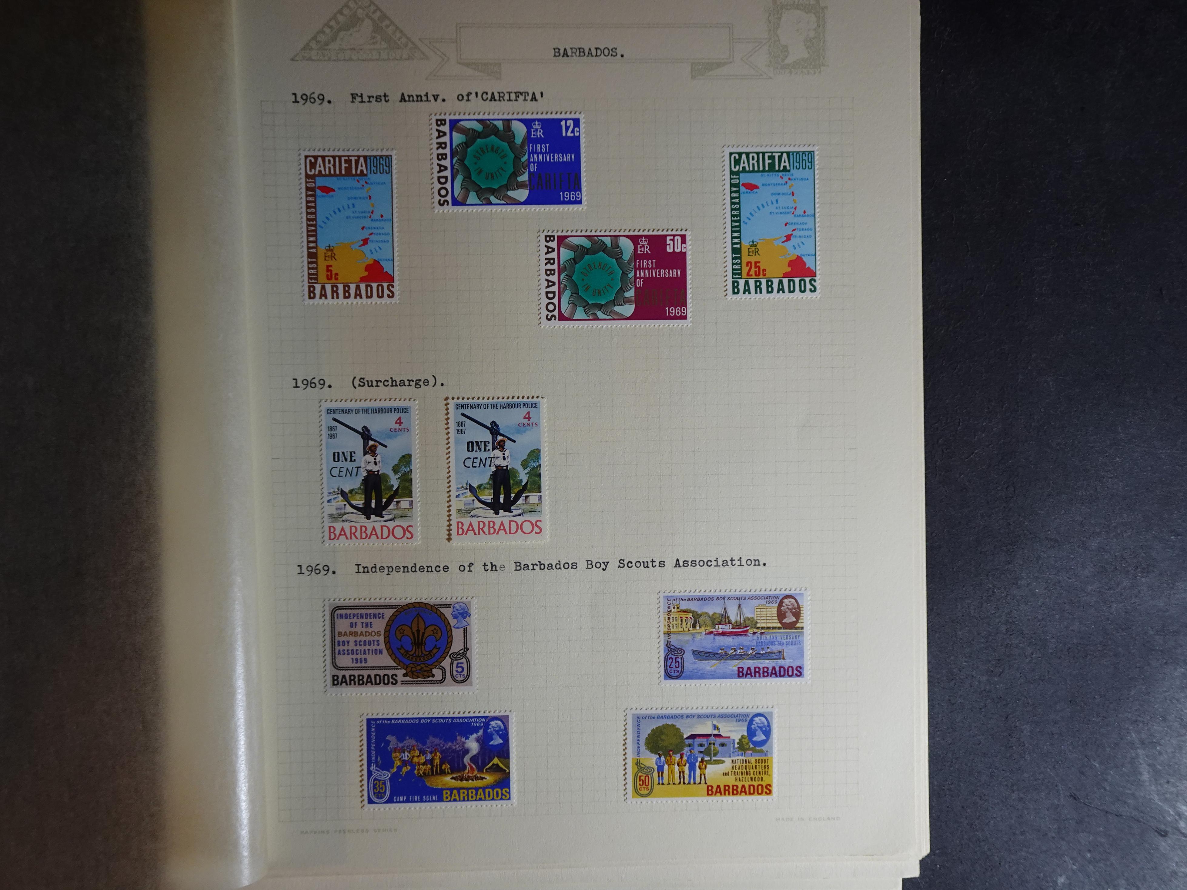 Verzameling 1882 - 1977 op blanco album bladen in Klemband. 23