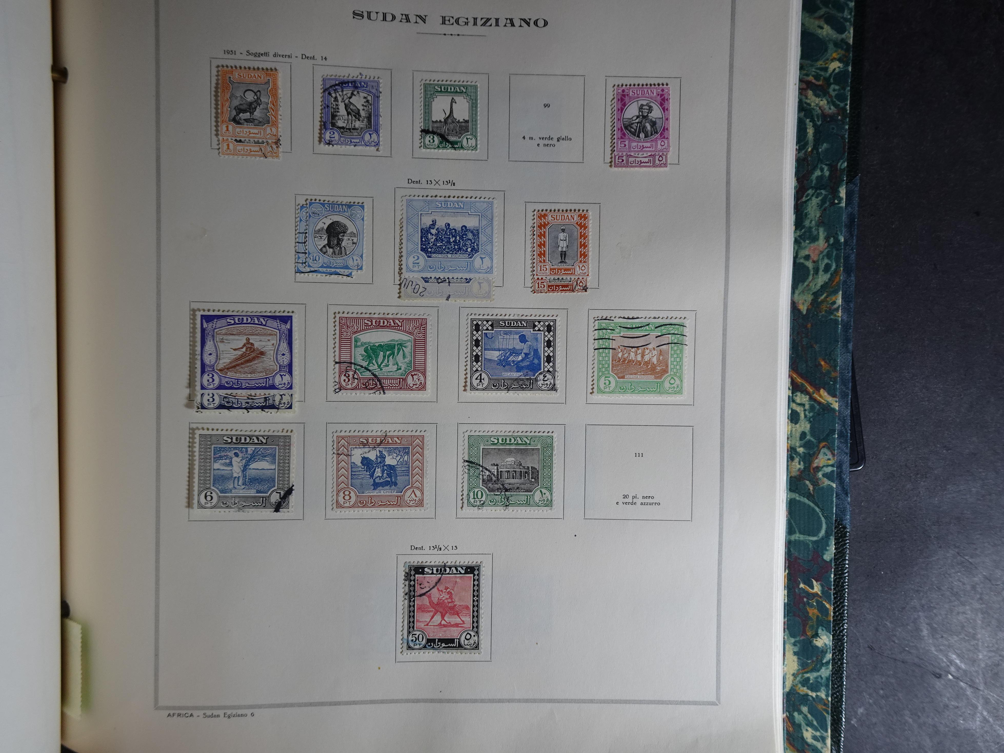 Verzameling in Marini album met Ethiopië, Ghana  Libië, Somalië en Sudan, leuke koop met veel motief. 153