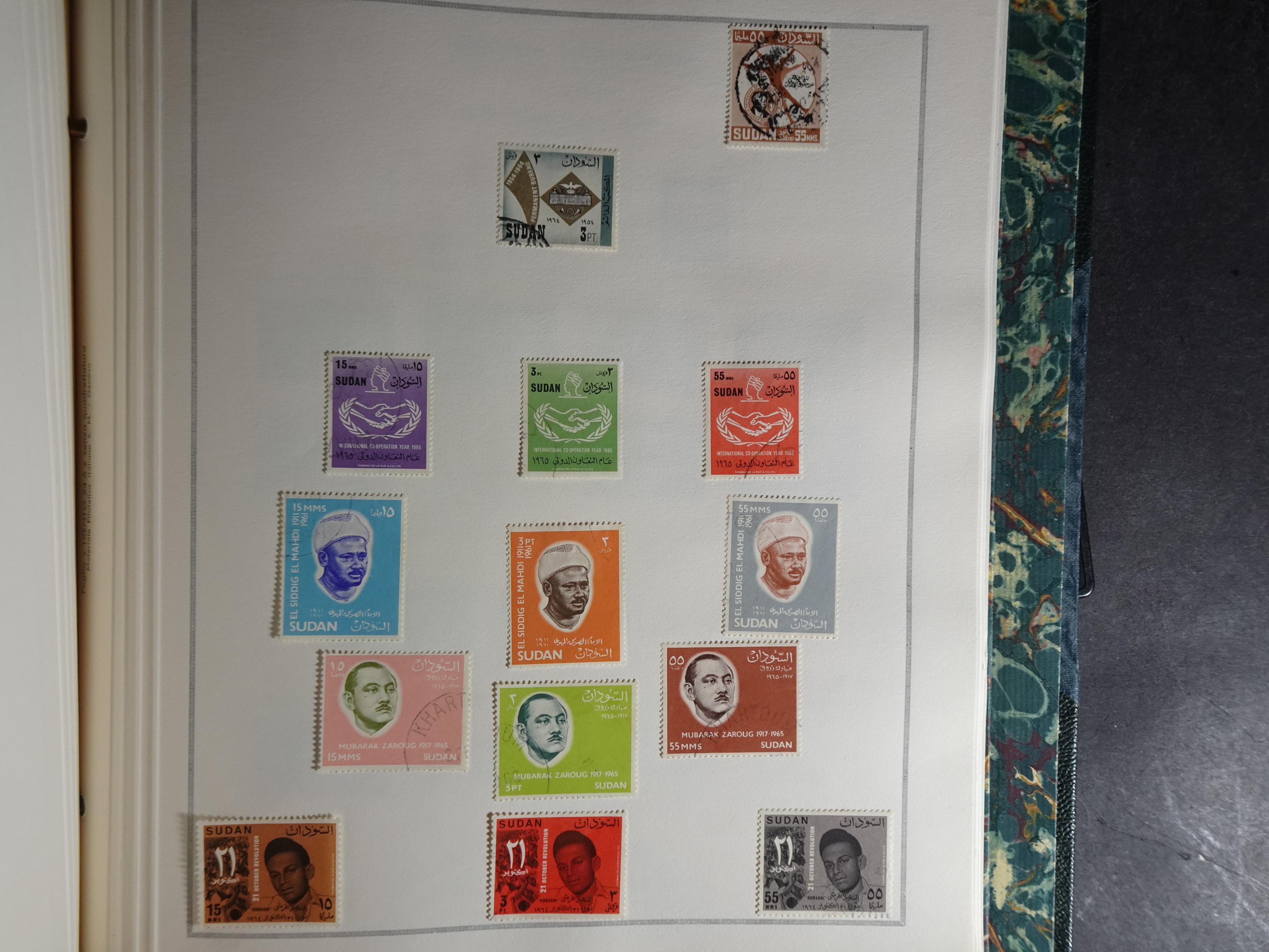 Verzameling in Marini album met Ethiopië, Ghana  Libië, Somalië en Sudan, leuke koop met veel motief. 157