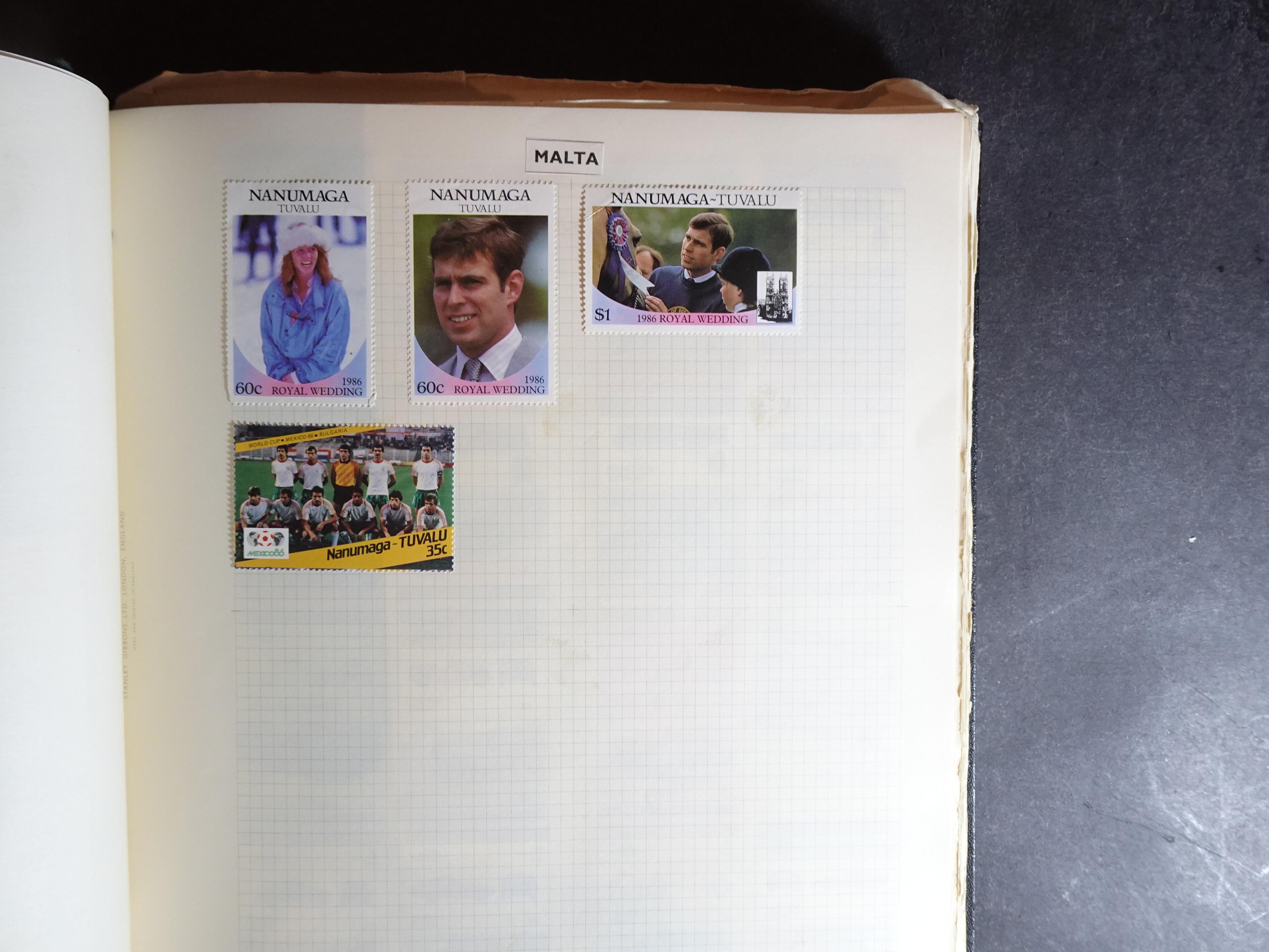 Verzameling op blanco album bladen letter M/P. Leuke koop met veel motief. 24