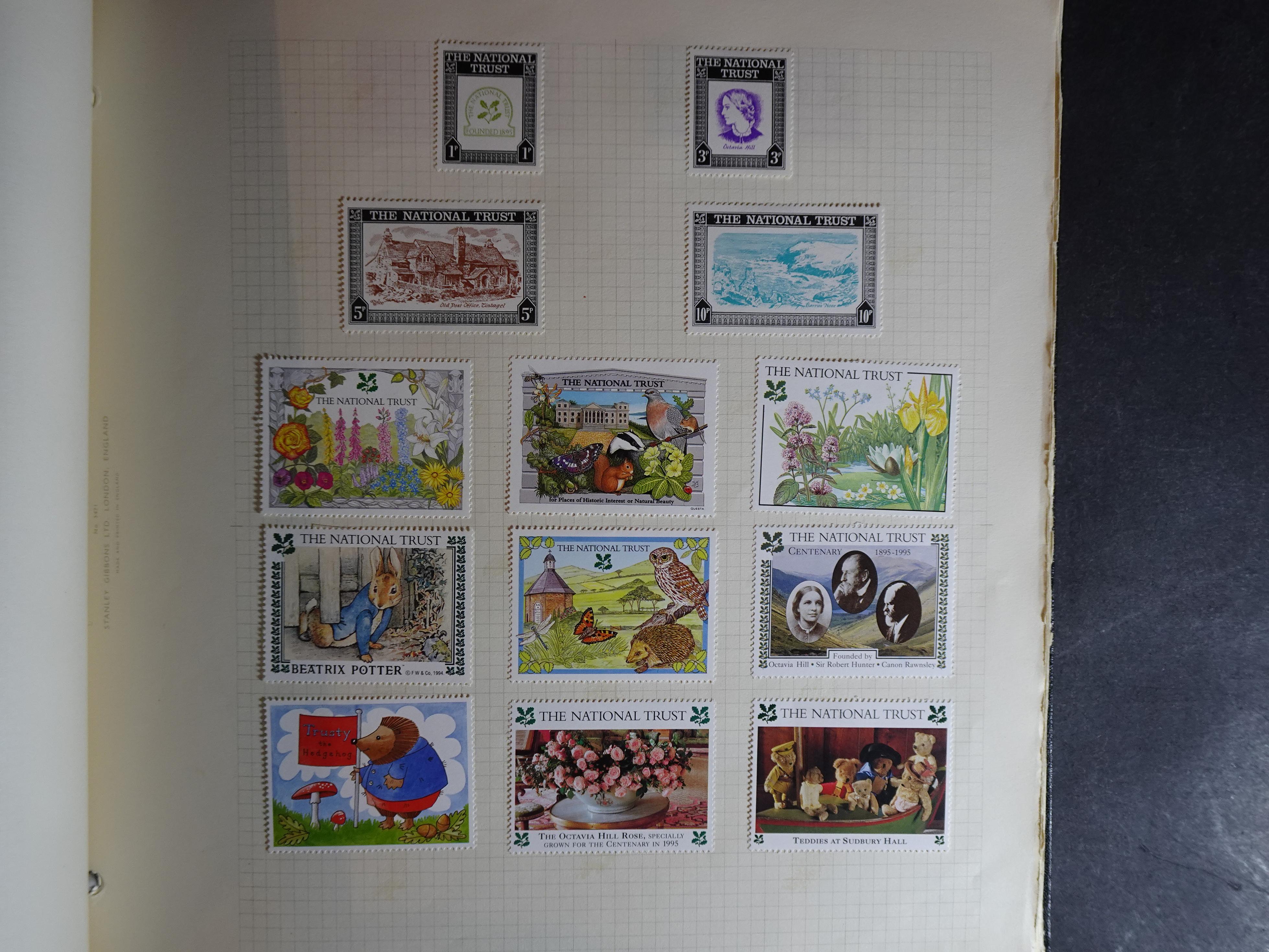 Verzameling op blanco album bladen letter M/P. Leuke koop met veel motief. 28