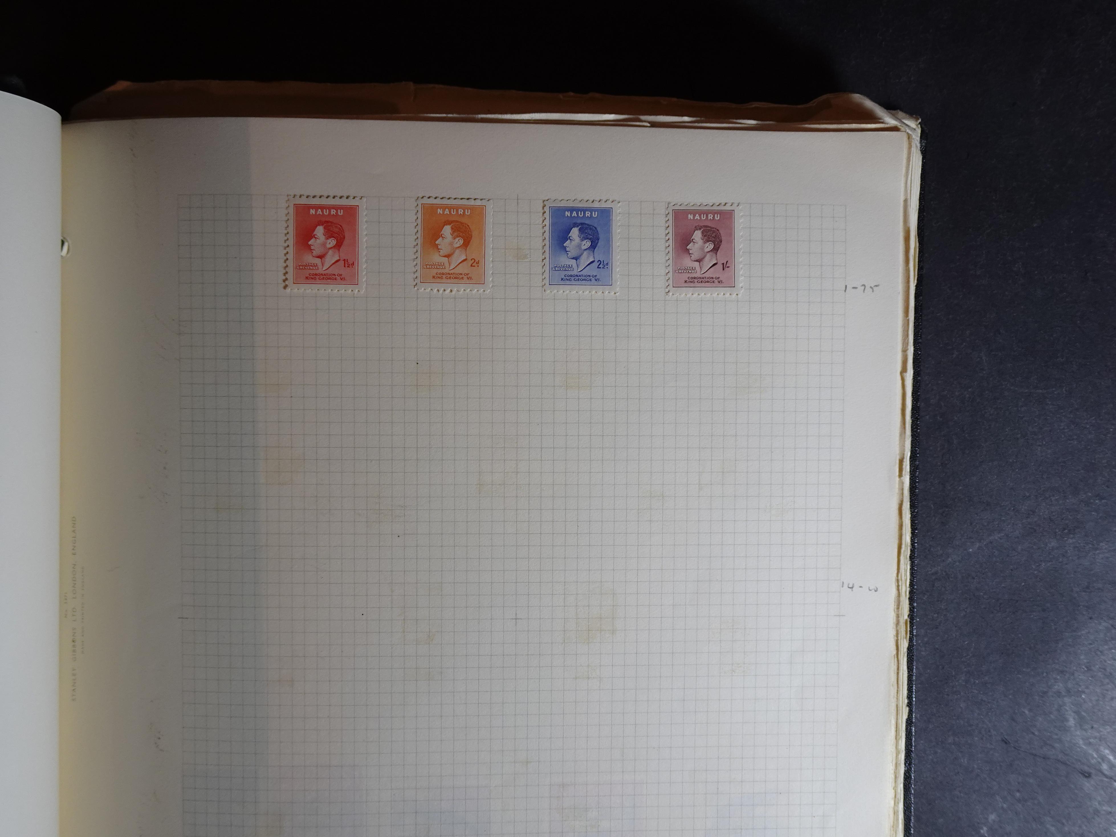 Verzameling op blanco album bladen letter M/P. Leuke koop met veel motief. 29