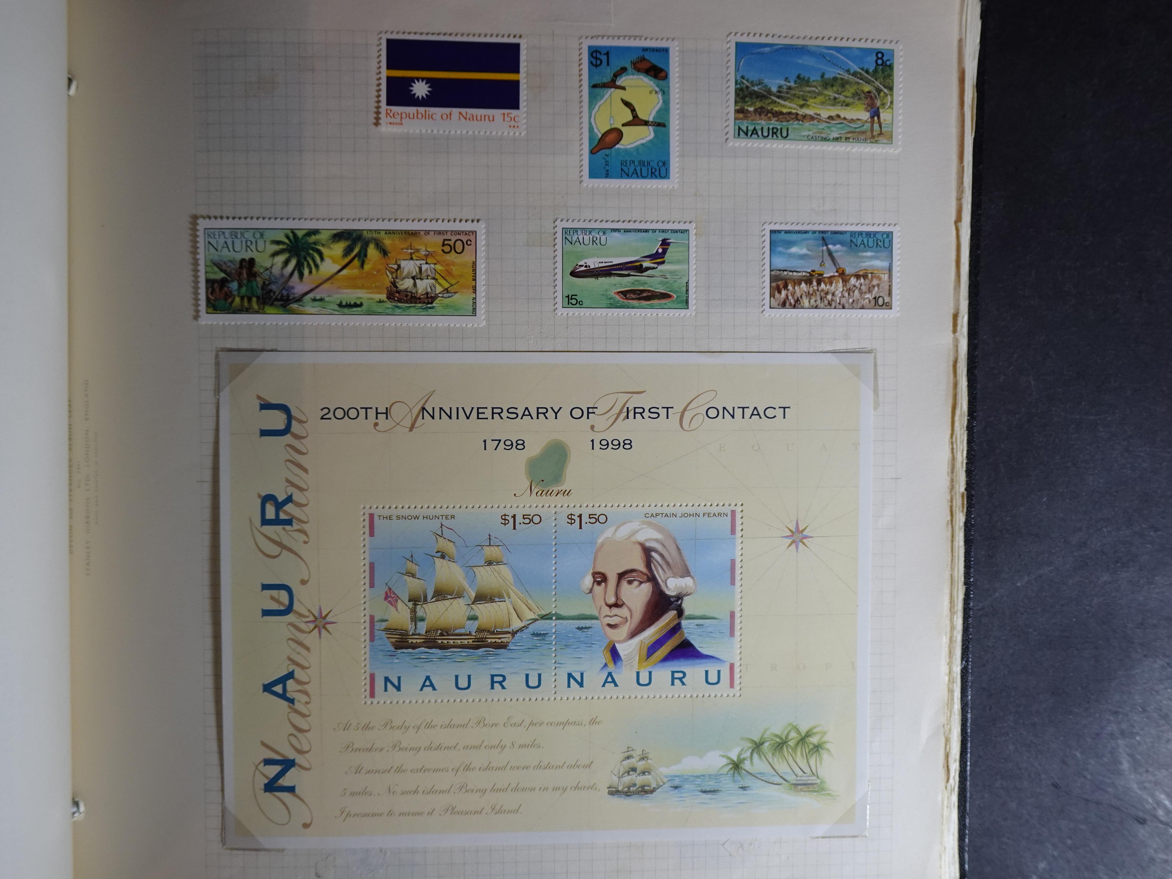 Verzameling op blanco album bladen letter M/P. Leuke koop met veel motief. 31