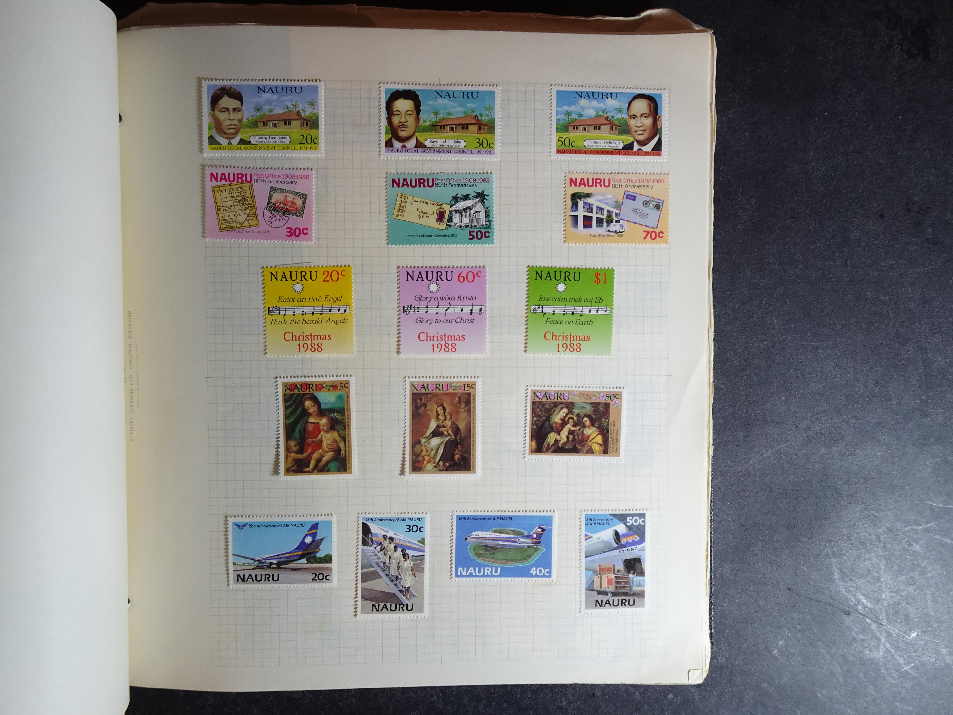 Verzameling op blanco album bladen letter M/P. Leuke koop met veel motief. 40