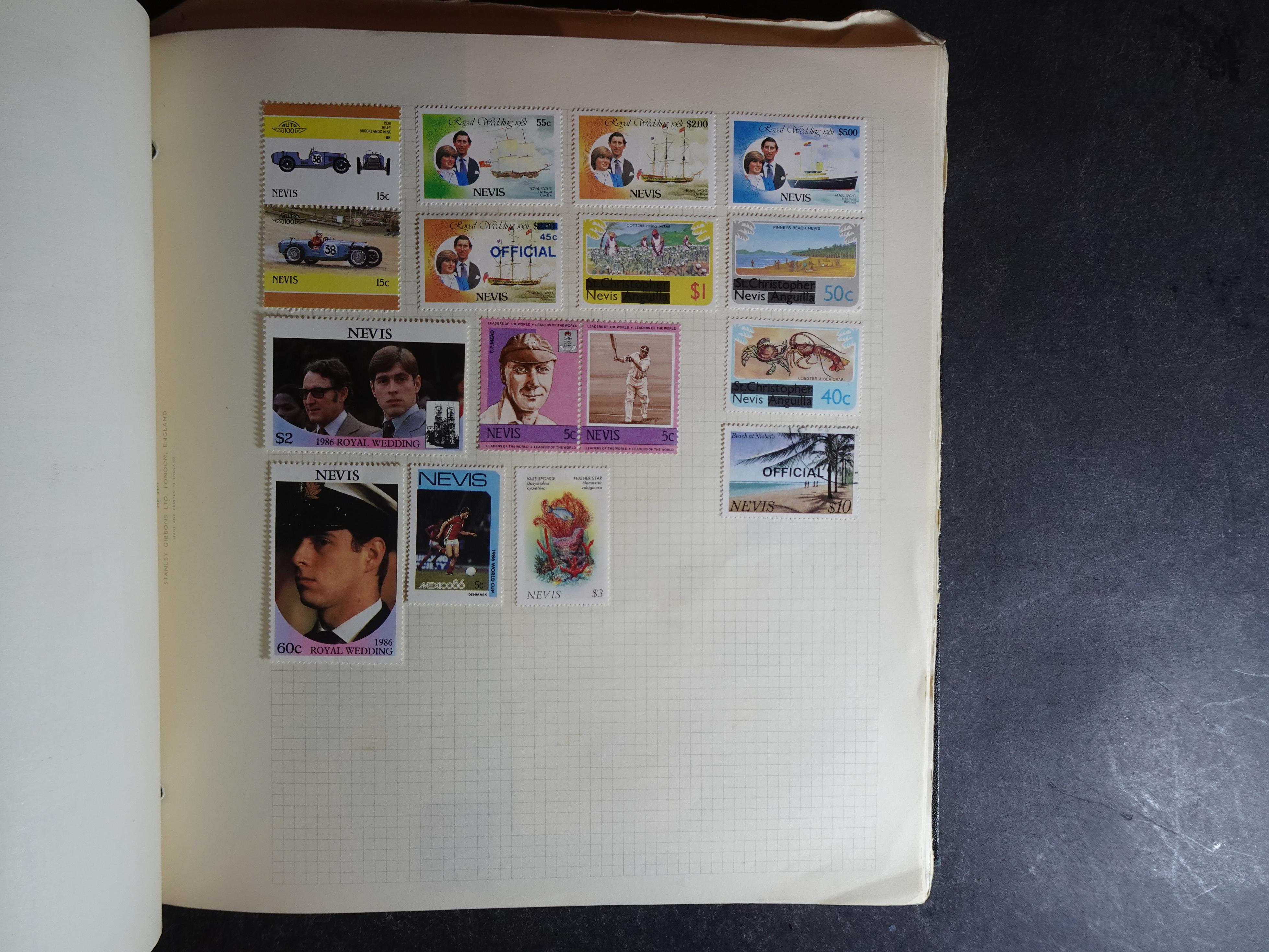 Verzameling op blanco album bladen letter M/P. Leuke koop met veel motief. 50