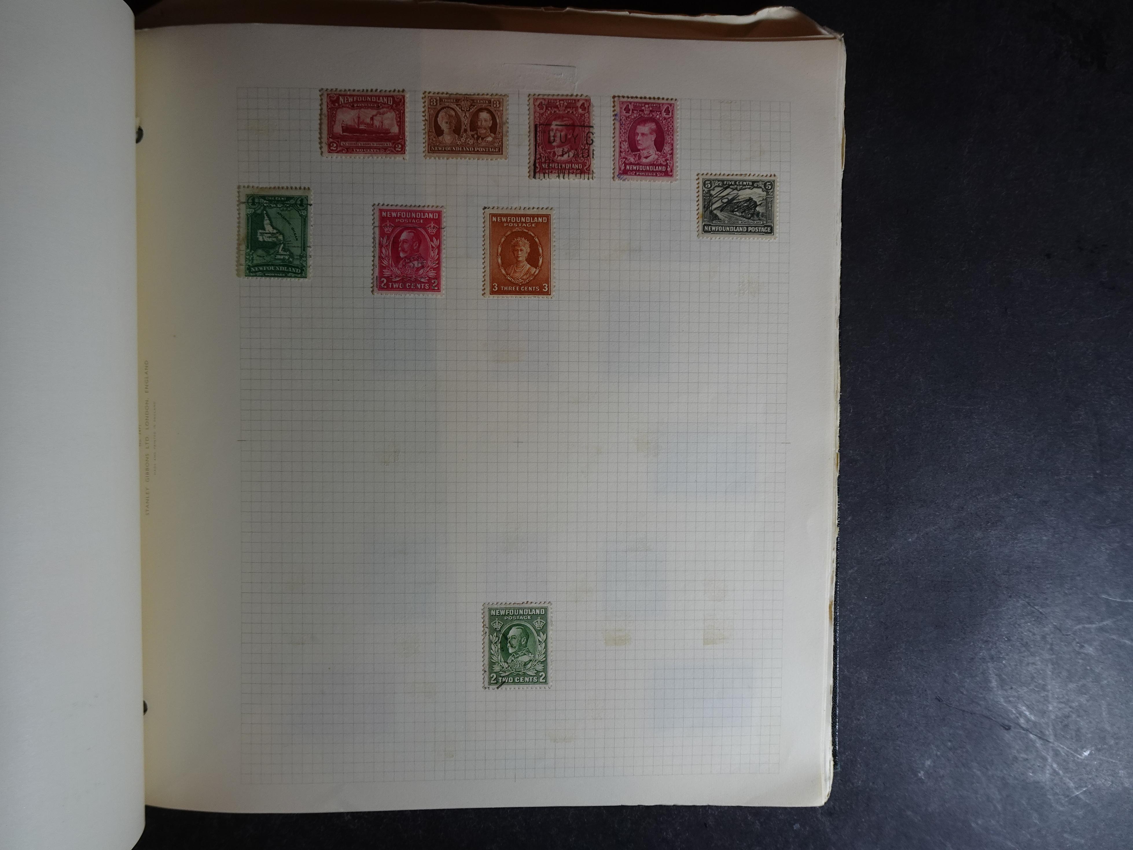 Verzameling op blanco album bladen letter M/P. Leuke koop met veel motief. 52