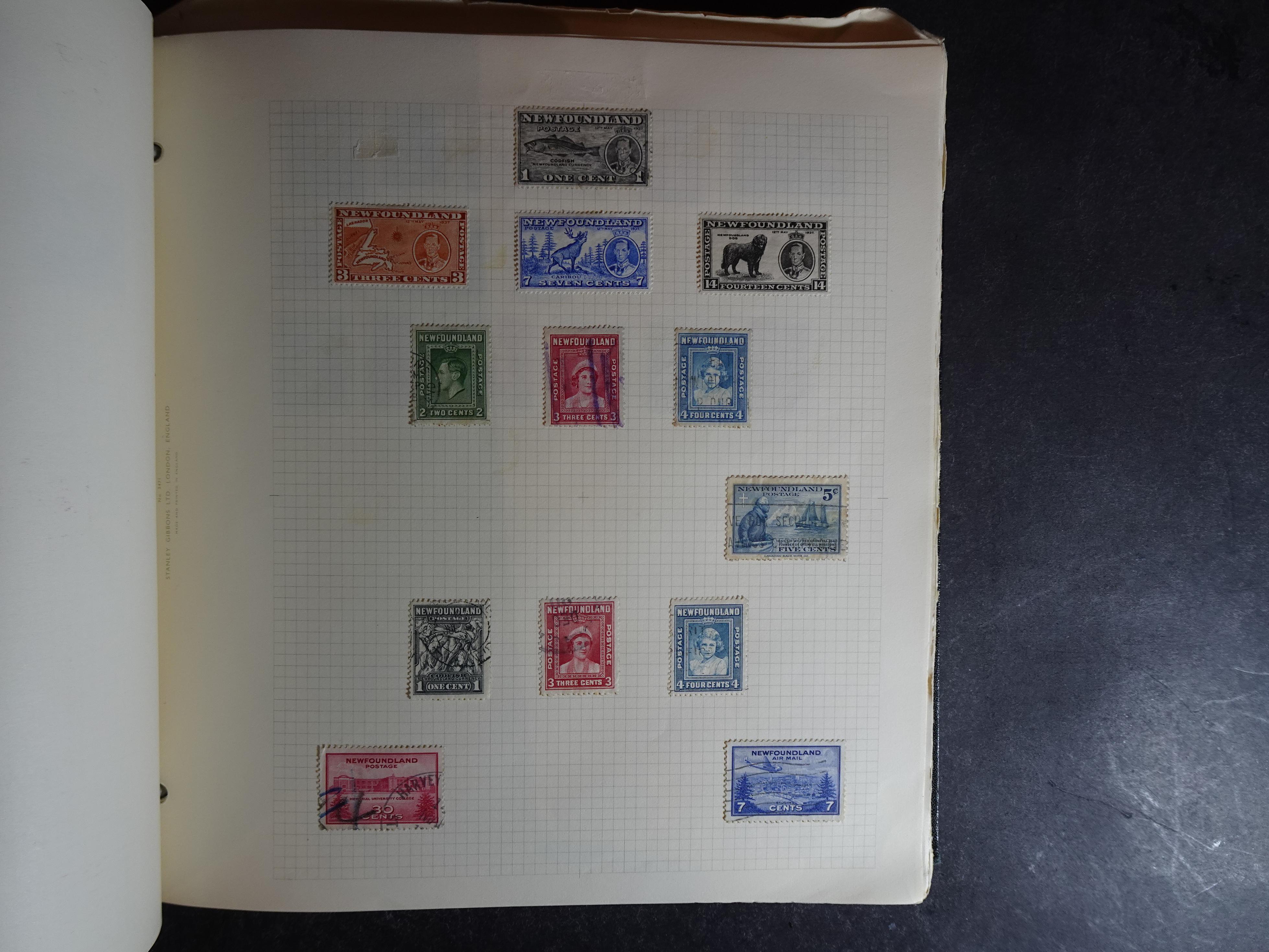 Verzameling op blanco album bladen letter M/P. Leuke koop met veel motief. 53