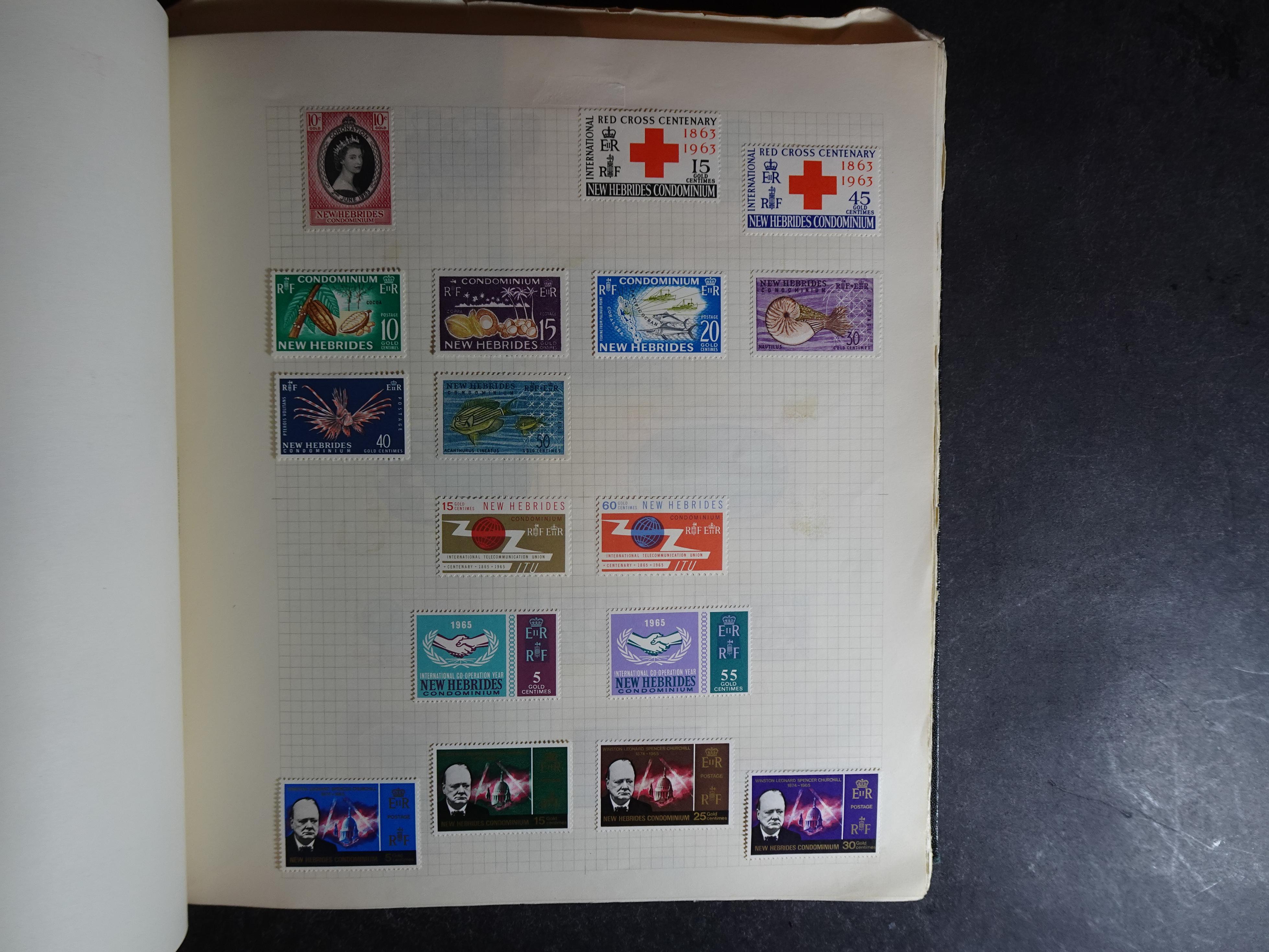 Verzameling op blanco album bladen letter M/P. Leuke koop met veel motief. 58