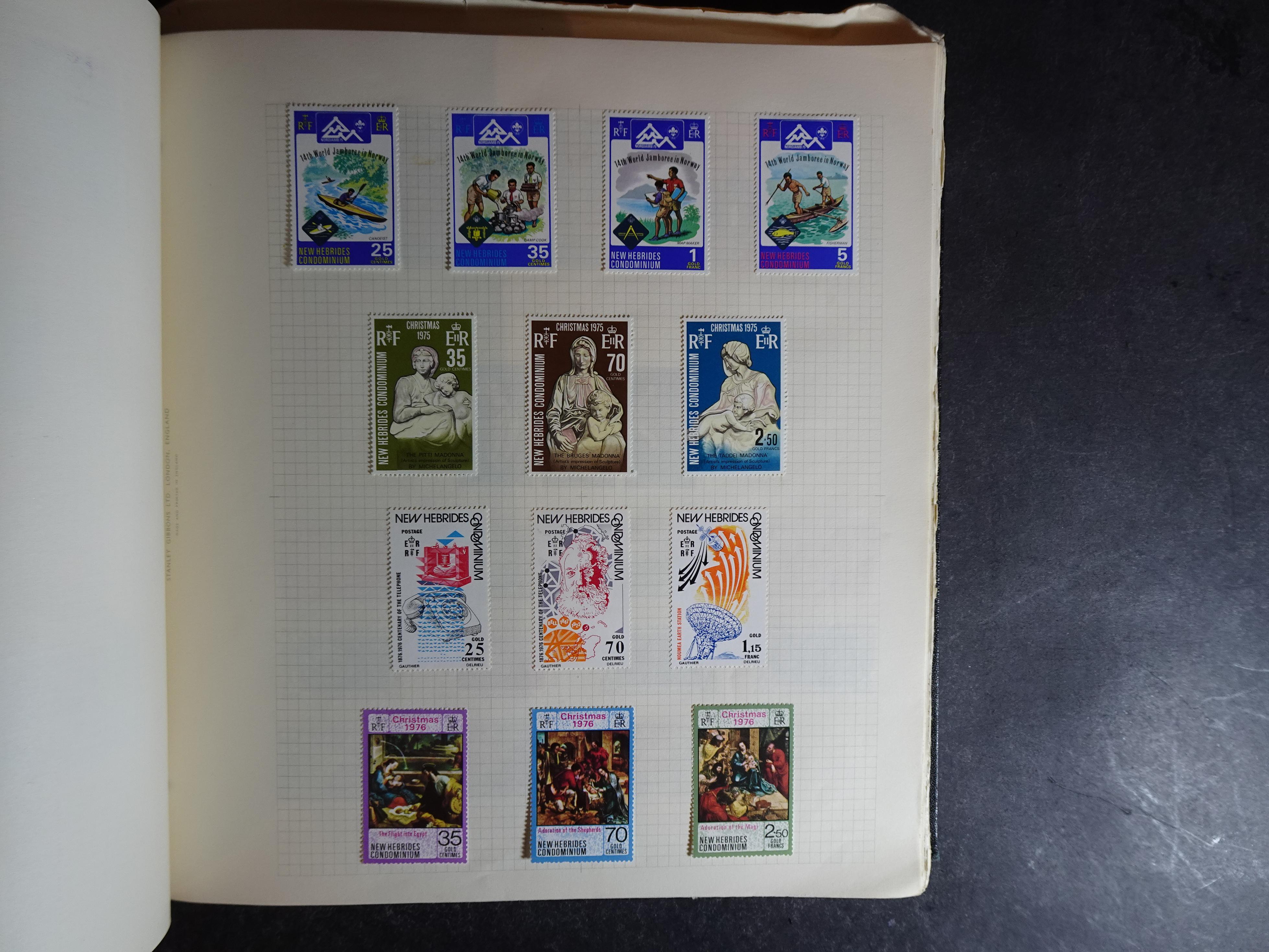 Verzameling op blanco album bladen letter M/P. Leuke koop met veel motief. 64