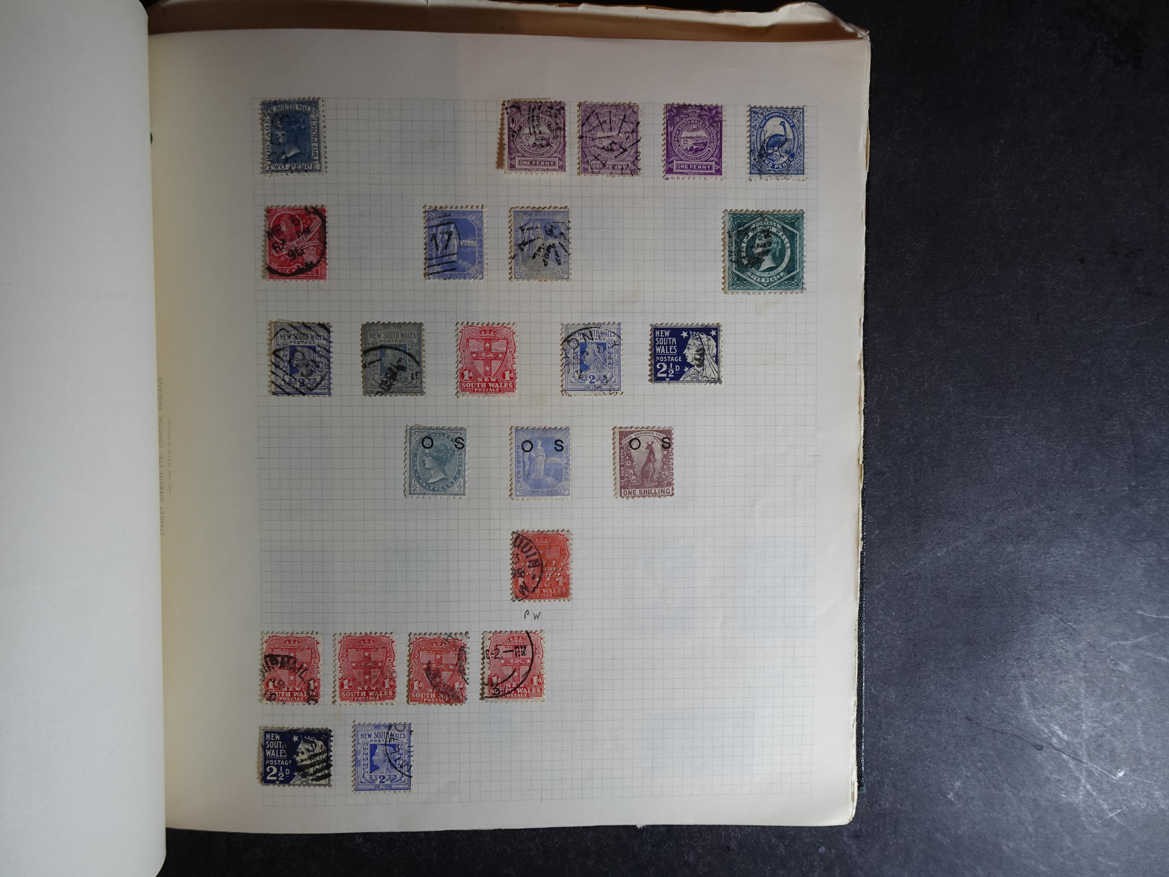 Verzameling op blanco album bladen letter M/P. Leuke koop met veel motief. 68