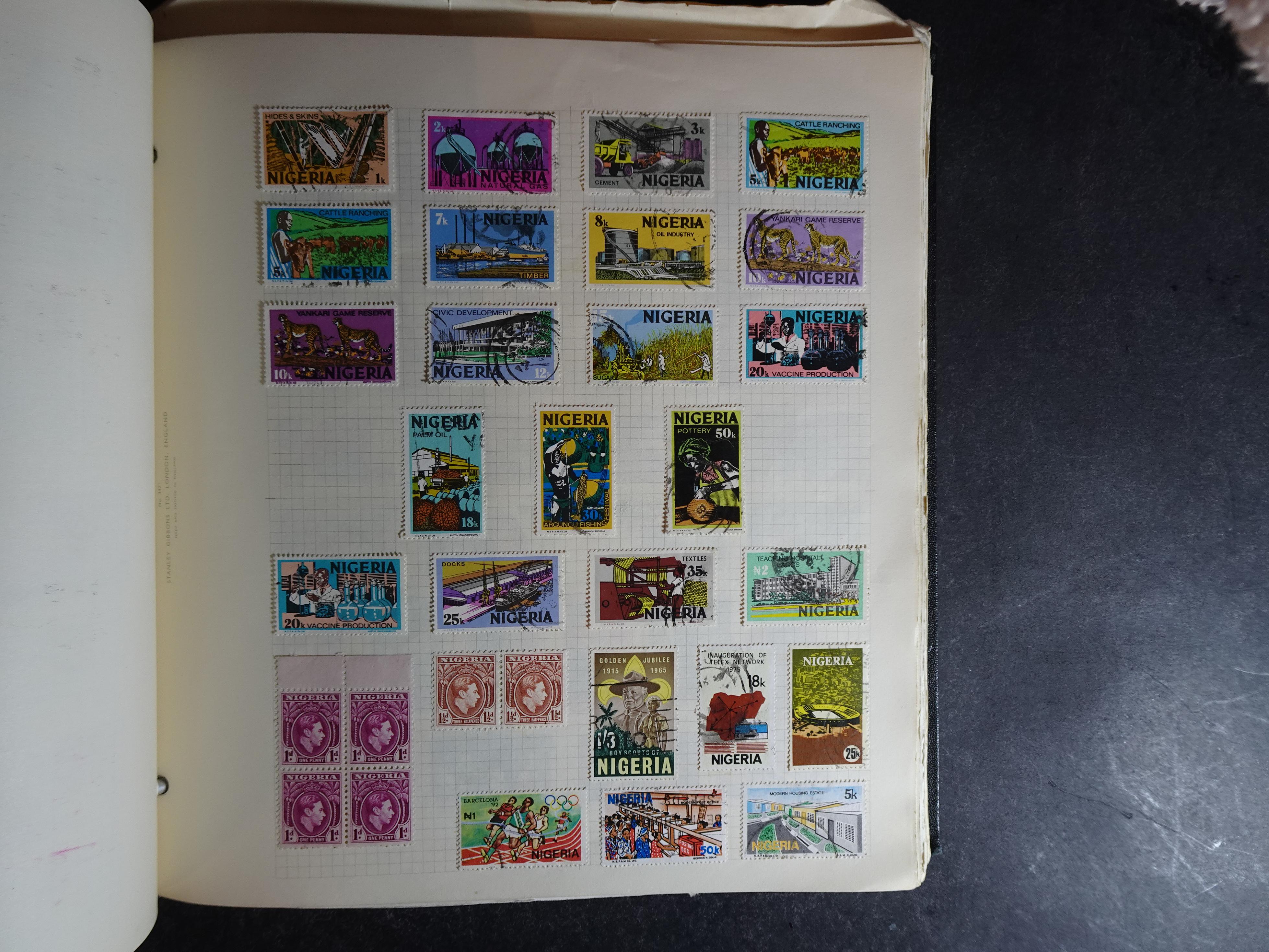 Verzameling op blanco album bladen letter M/P. Leuke koop met veel motief. 83