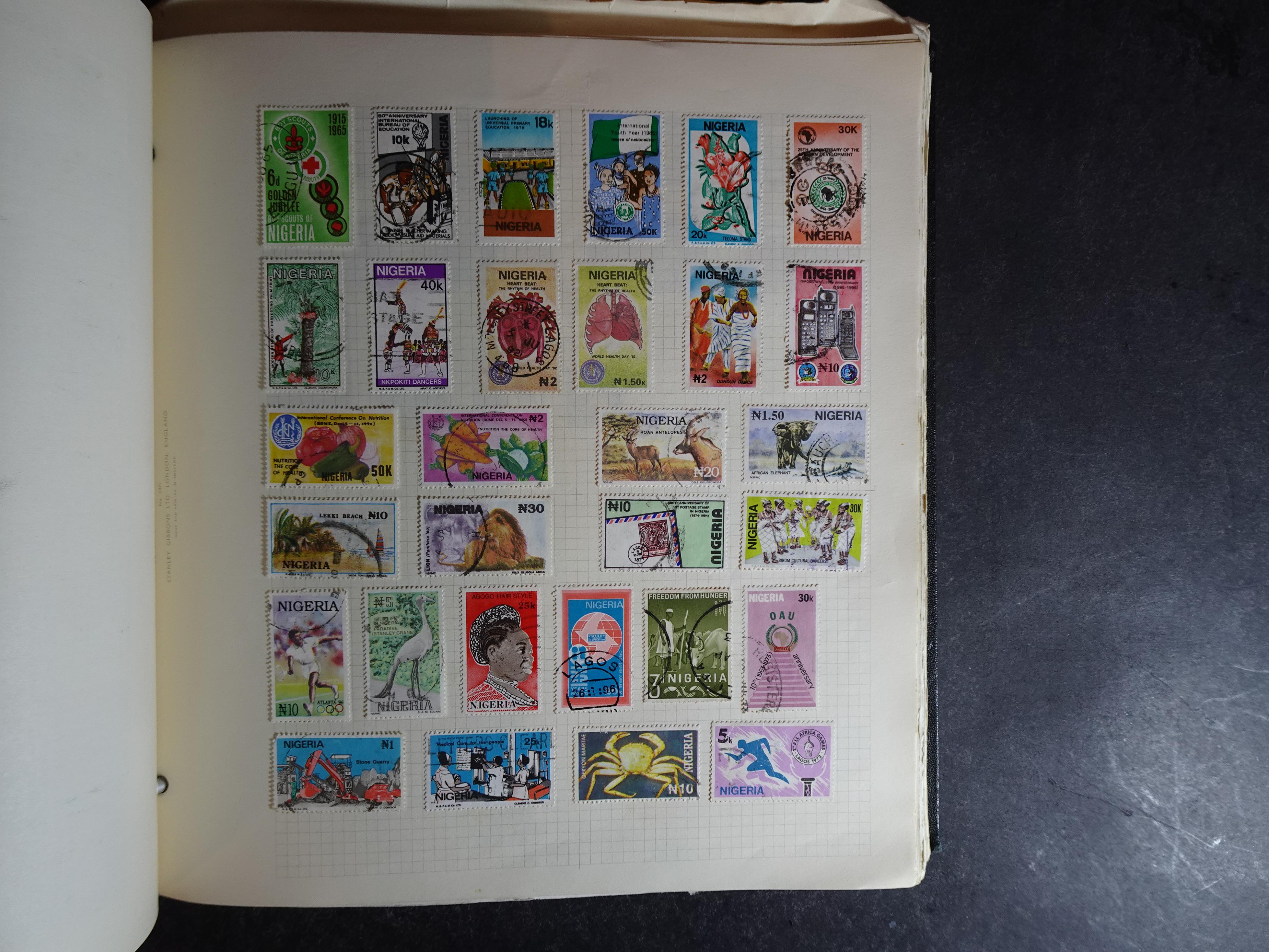 Verzameling op blanco album bladen letter M/P. Leuke koop met veel motief. 84