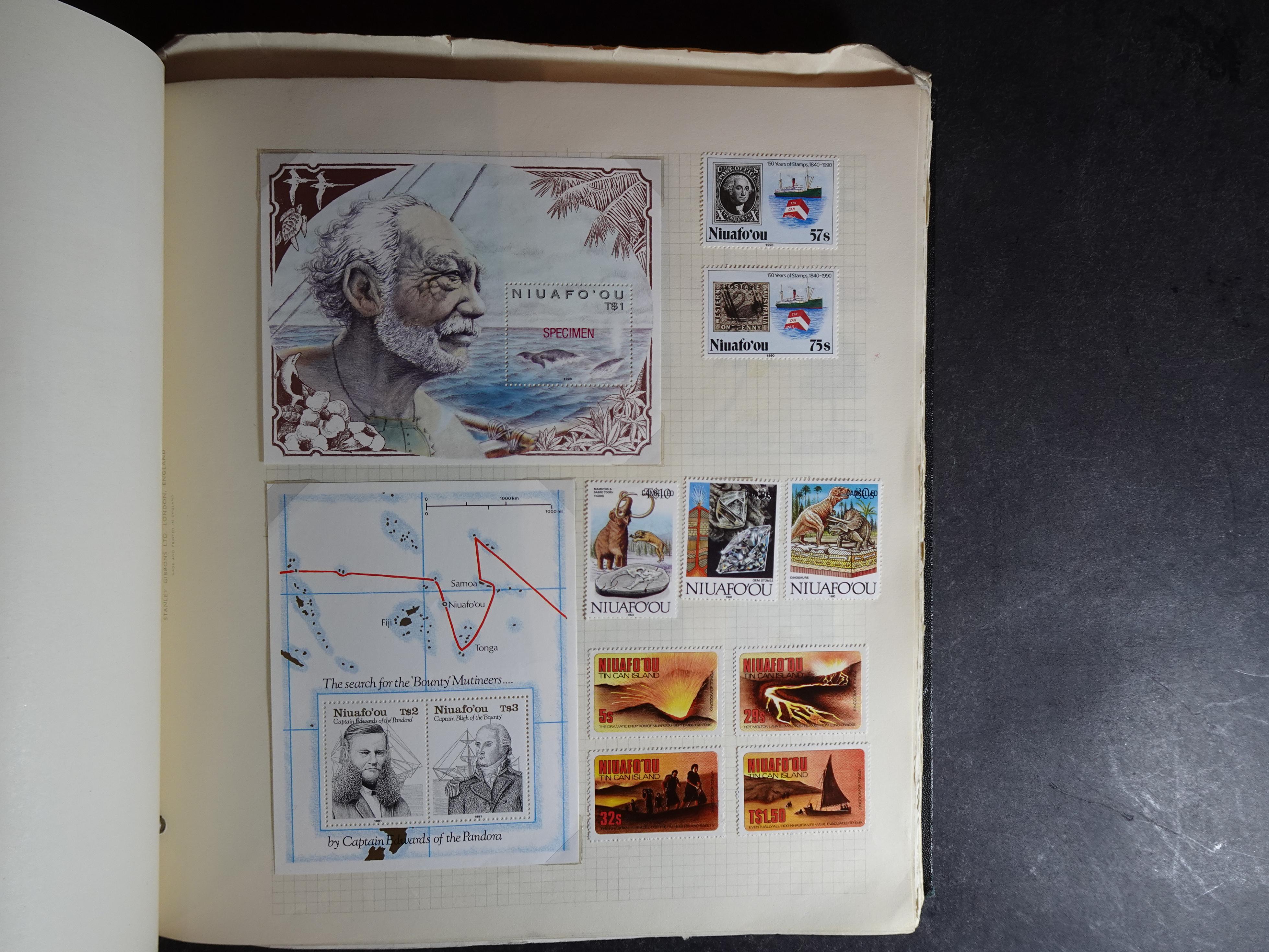 Verzameling op blanco album bladen letter M/P. Leuke koop met veel motief. 86