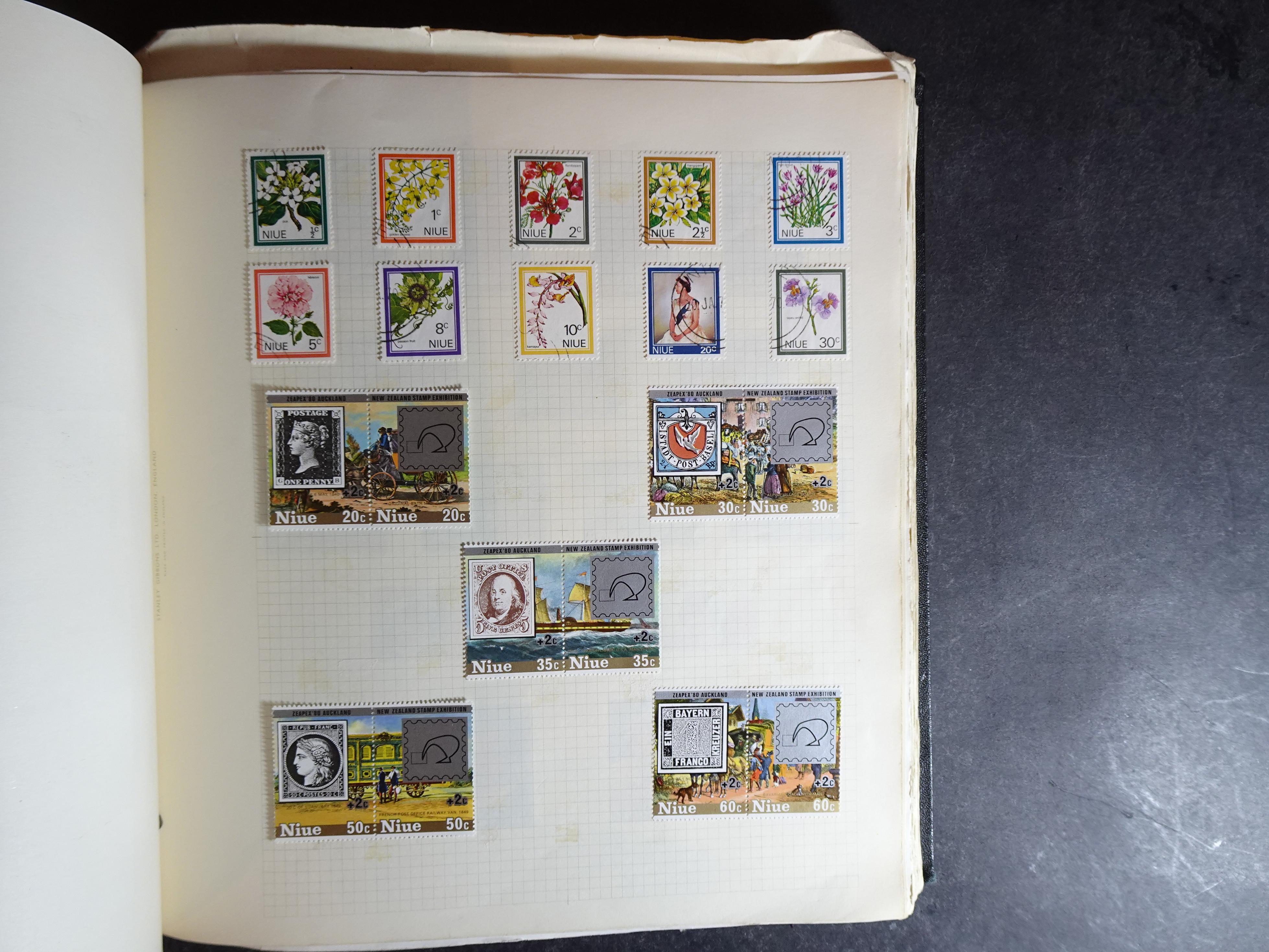 Verzameling op blanco album bladen letter M/P. Leuke koop met veel motief. 94