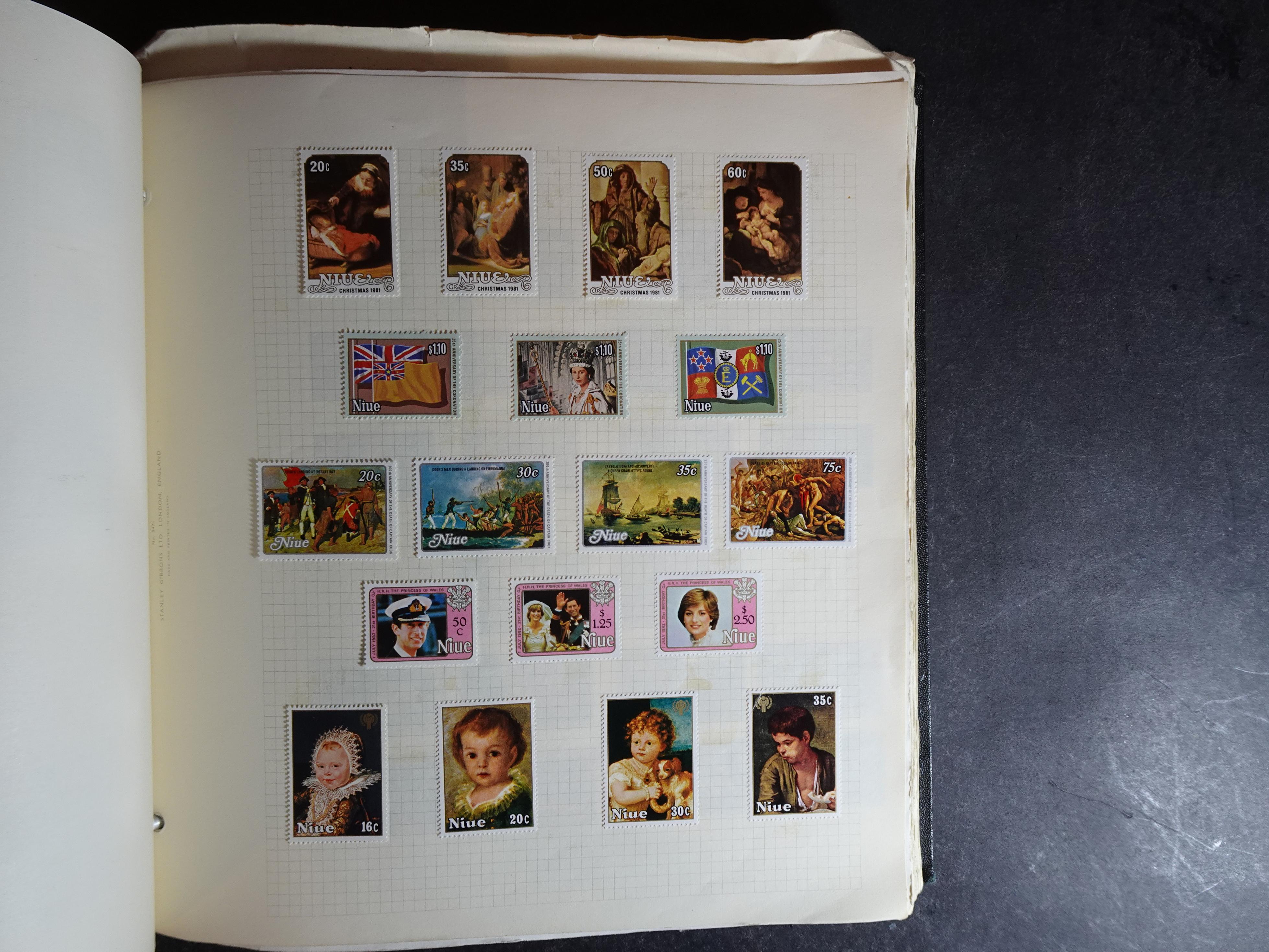 Verzameling op blanco album bladen letter M/P. Leuke koop met veel motief. 95