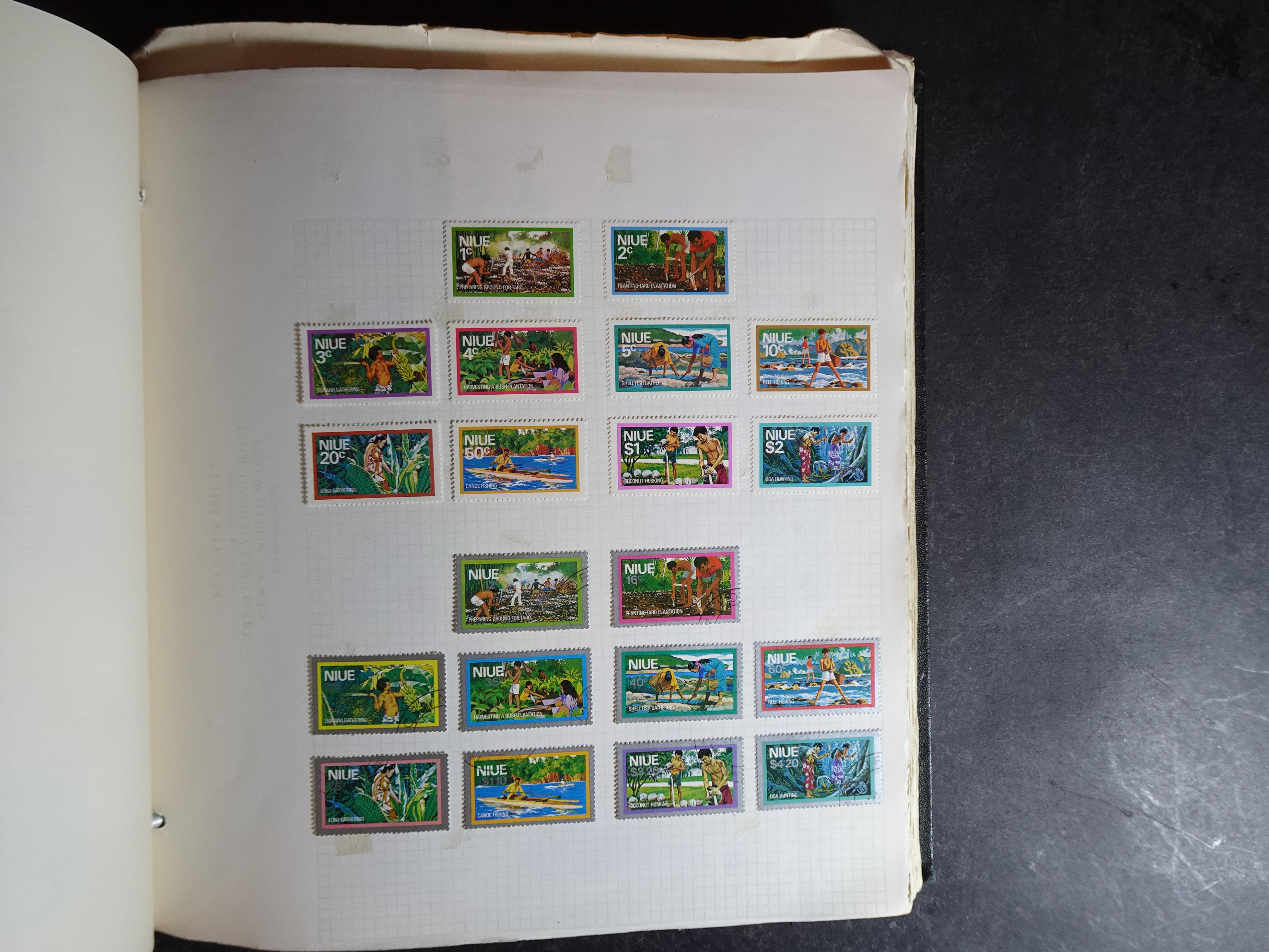 Verzameling op blanco album bladen letter M/P. Leuke koop met veel motief. 96