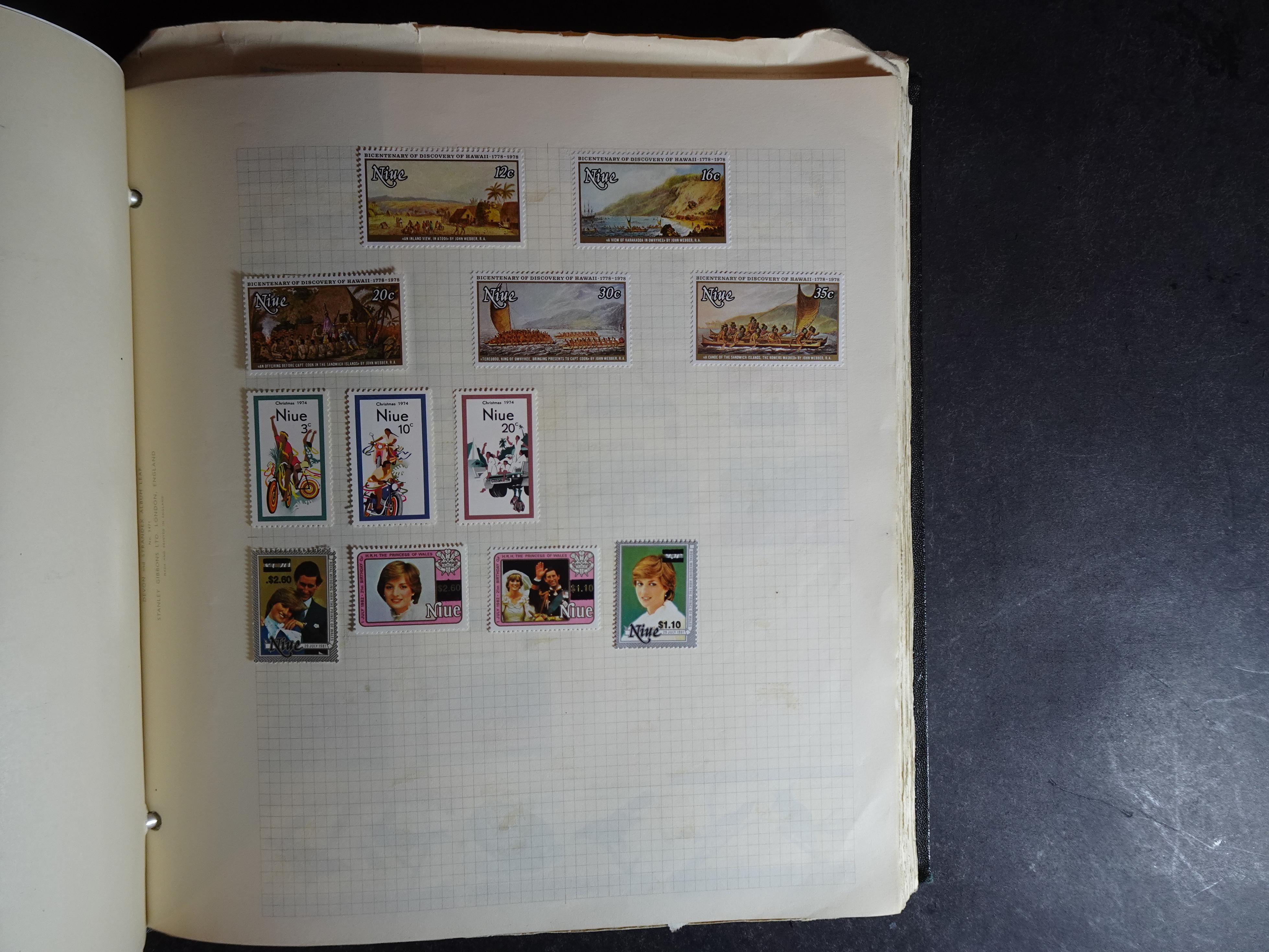 Verzameling op blanco album bladen letter M/P. Leuke koop met veel motief. 98