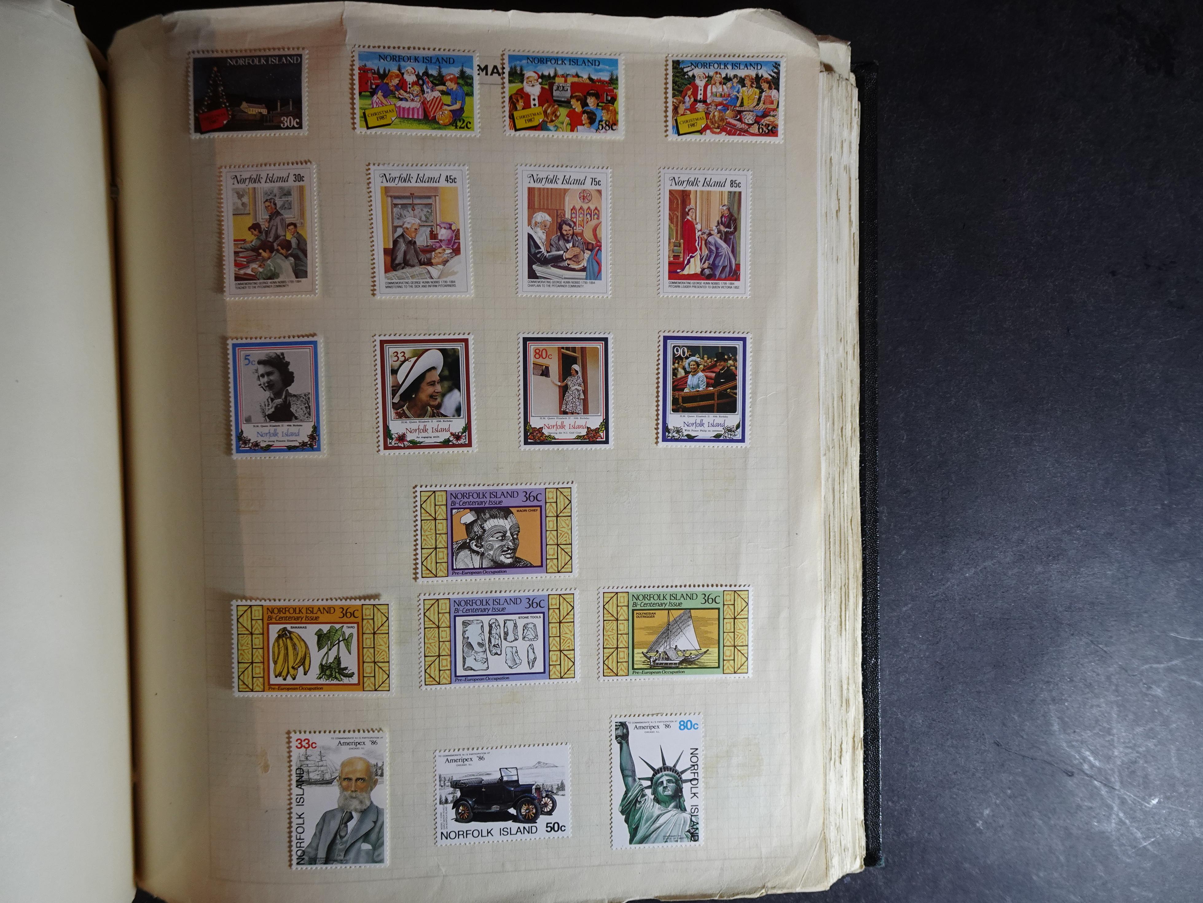 Verzameling op blanco album bladen letter M/P. Leuke koop met veel motief. 117