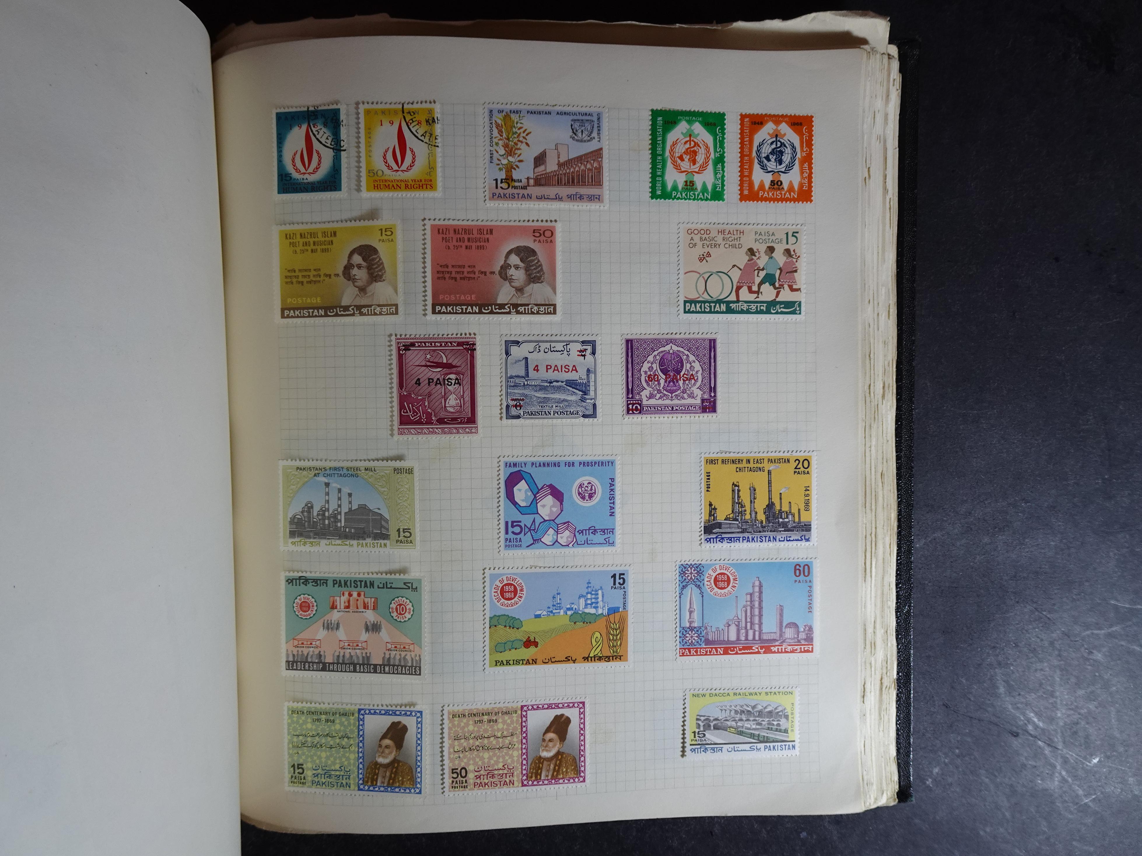 Verzameling op blanco album bladen letter M/P. Leuke koop met veel motief. 150