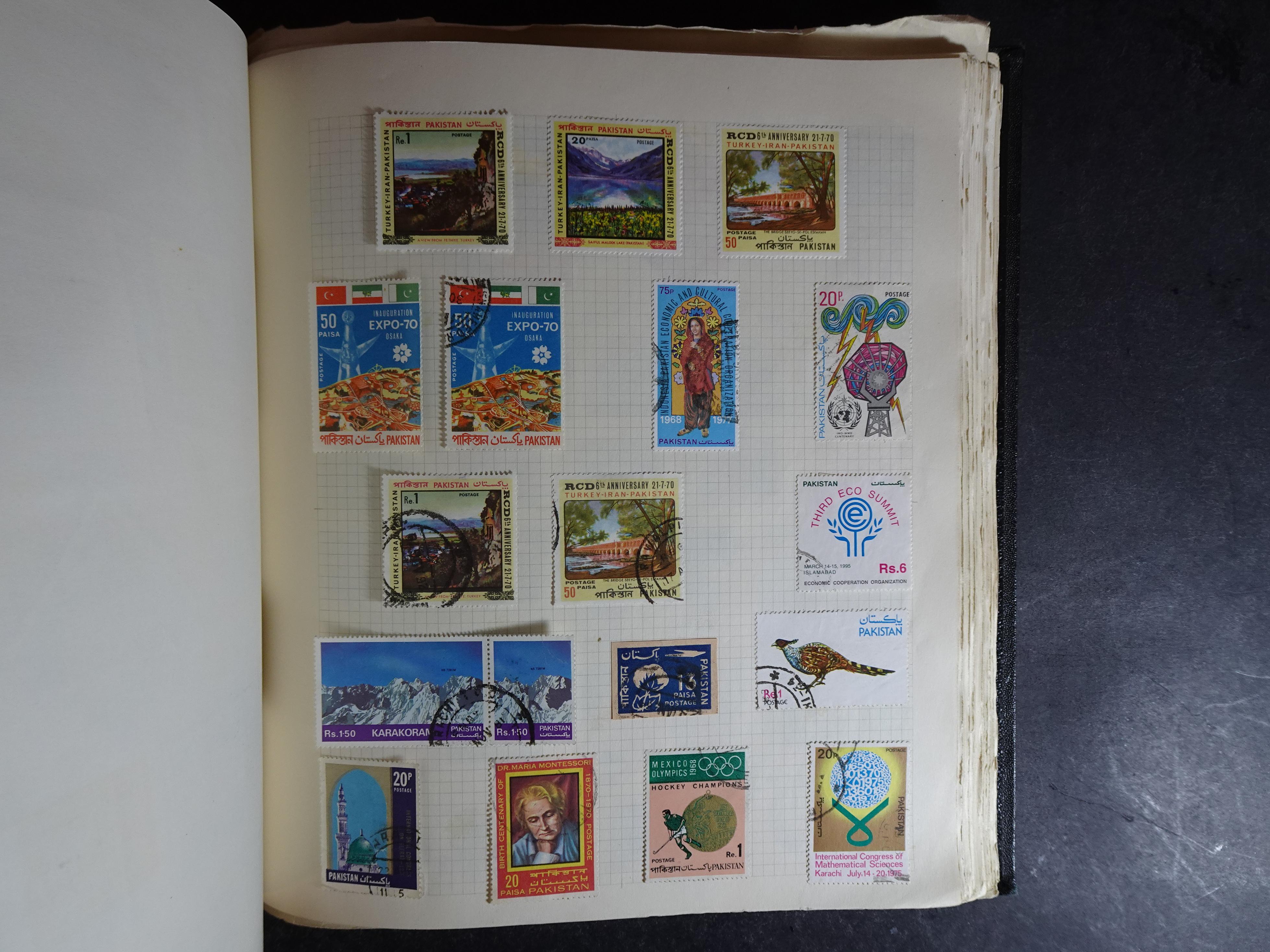 Verzameling op blanco album bladen letter M/P. Leuke koop met veel motief. 152