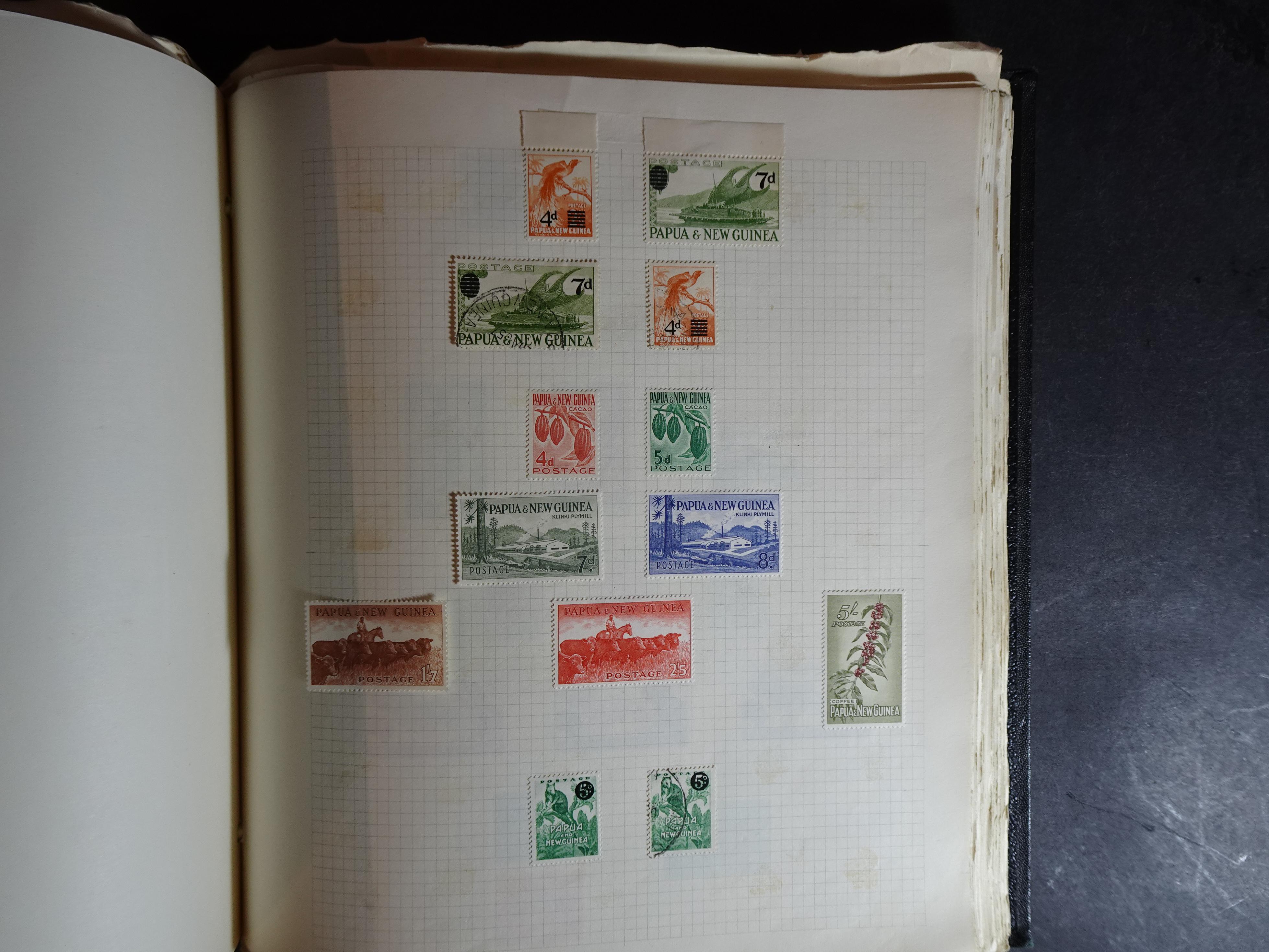 Verzameling op blanco album bladen letter M/P. Leuke koop met veel motief. 163