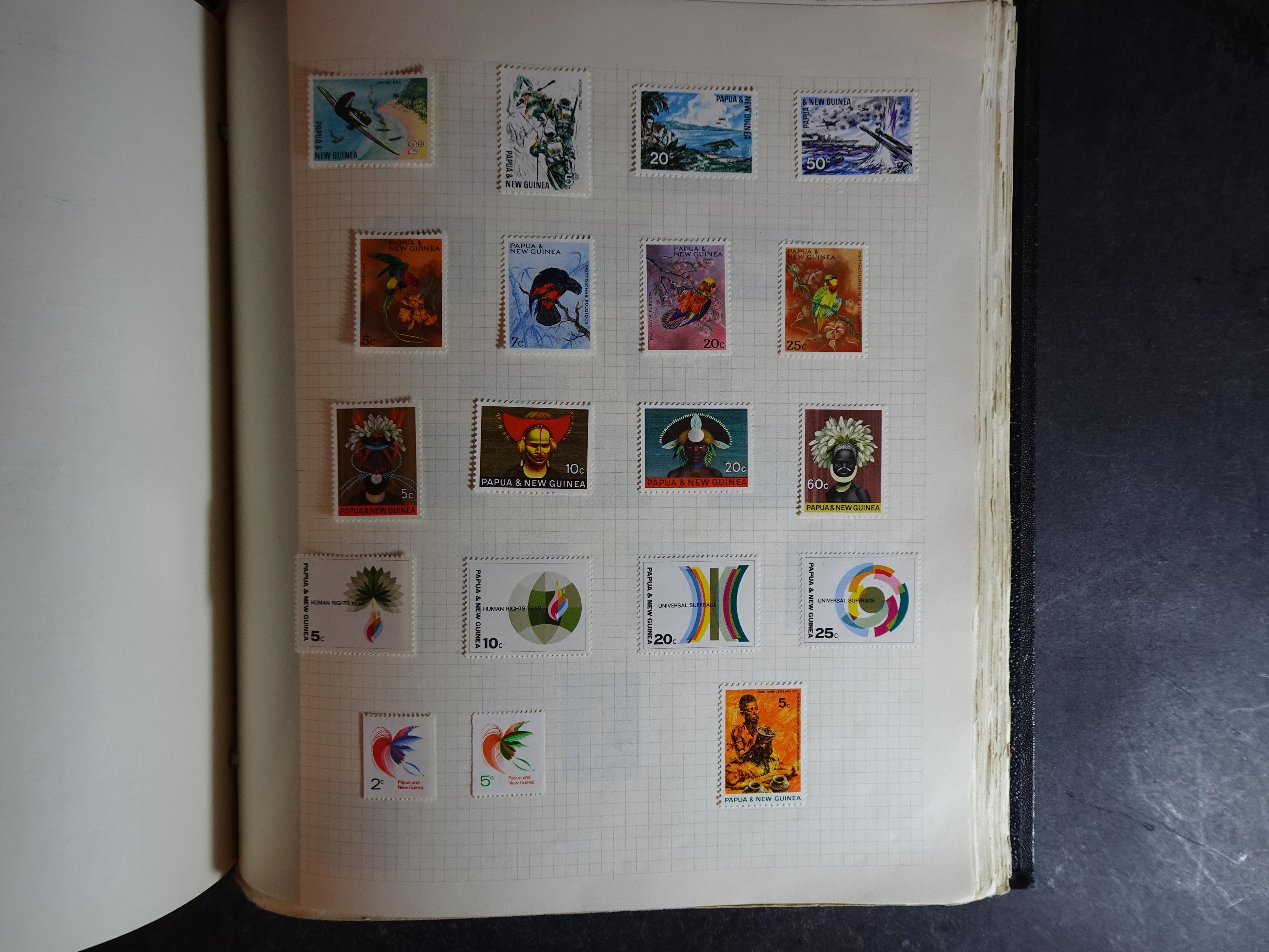 Verzameling op blanco album bladen letter M/P. Leuke koop met veel motief. 170