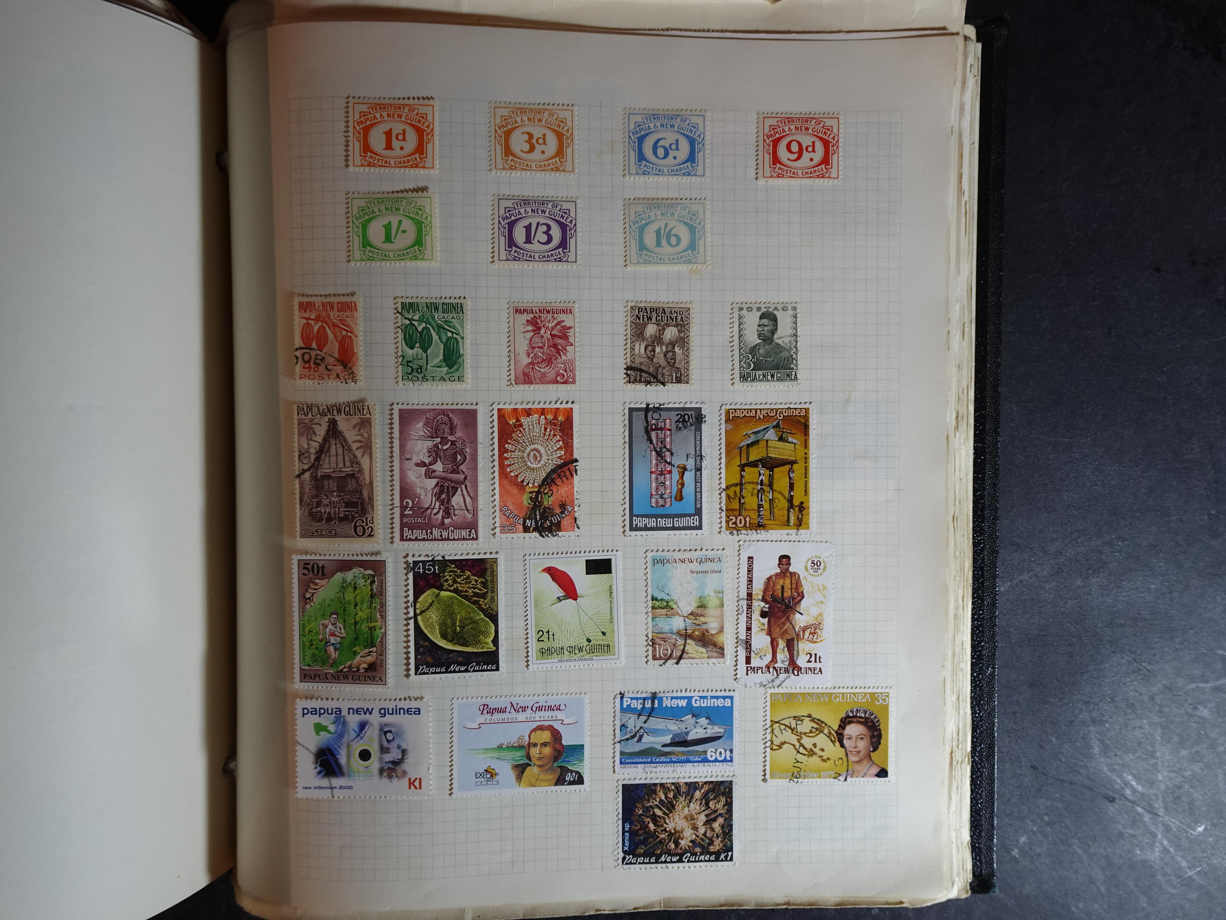 Verzameling op blanco album bladen letter M/P. Leuke koop met veel motief. 184