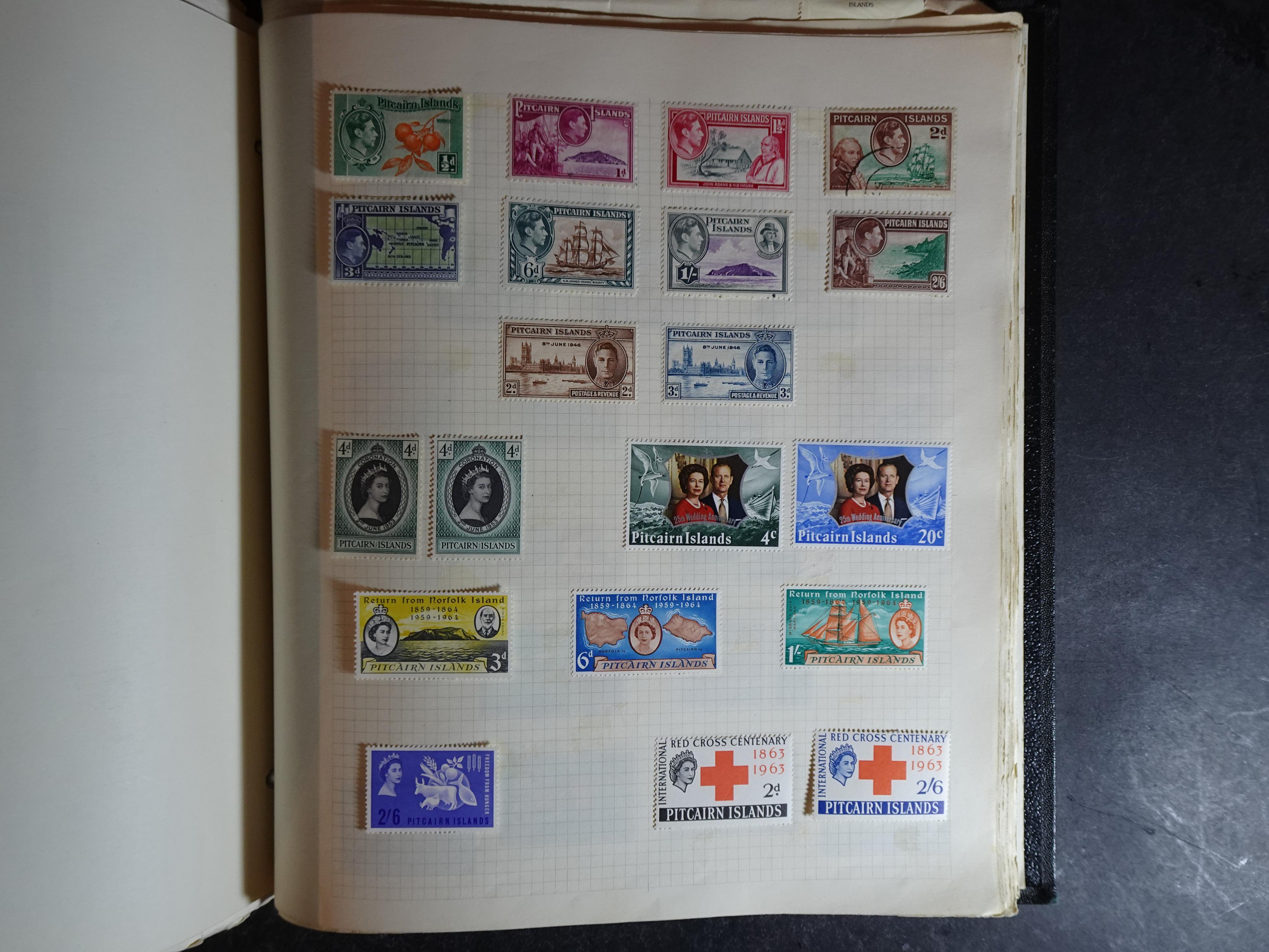 Verzameling op blanco album bladen letter M/P. Leuke koop met veel motief. 198