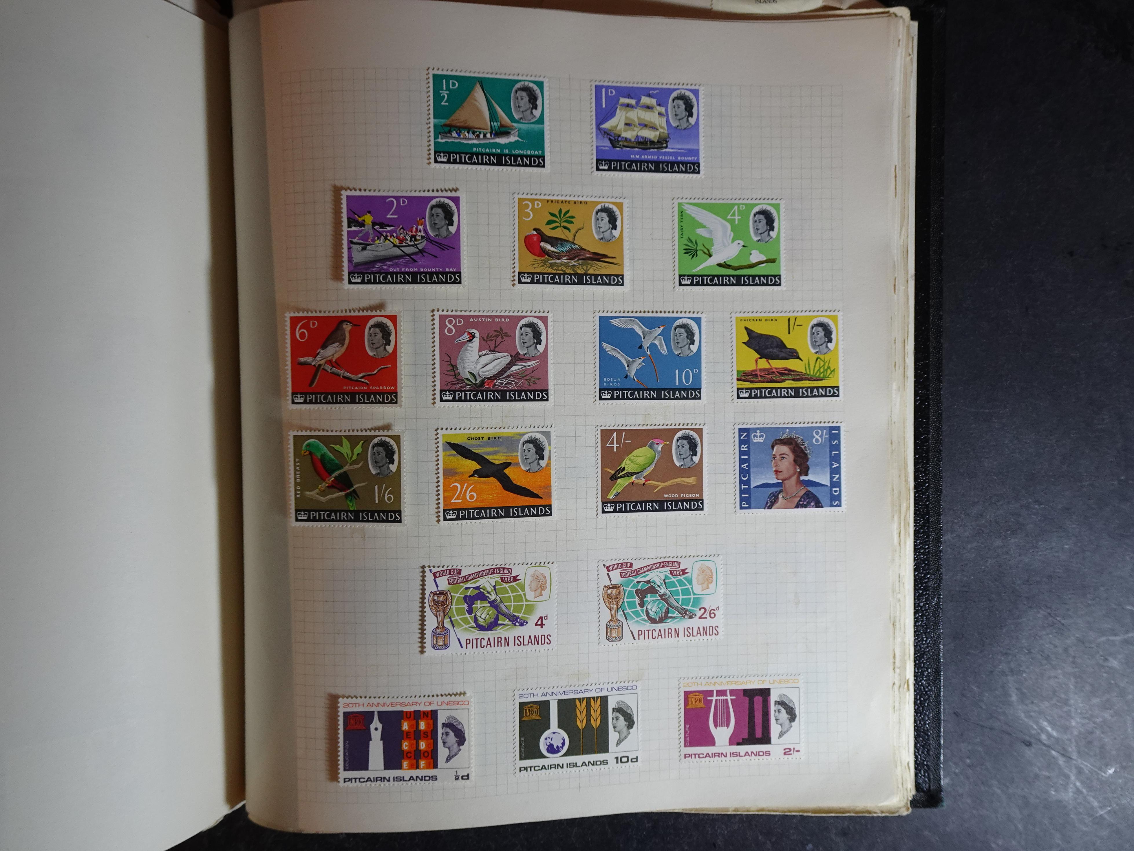 Verzameling op blanco album bladen letter M/P. Leuke koop met veel motief. 200