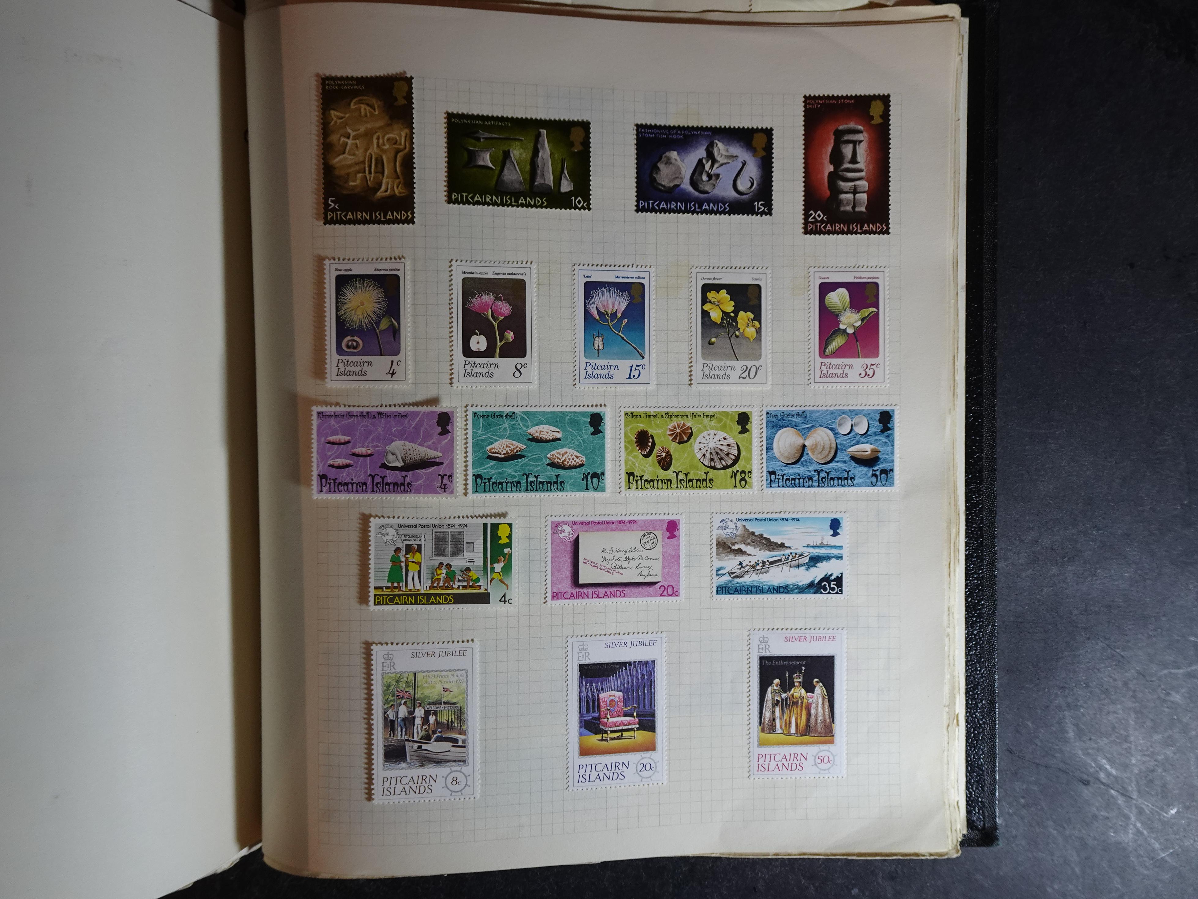 Verzameling op blanco album bladen letter M/P. Leuke koop met veel motief. 205