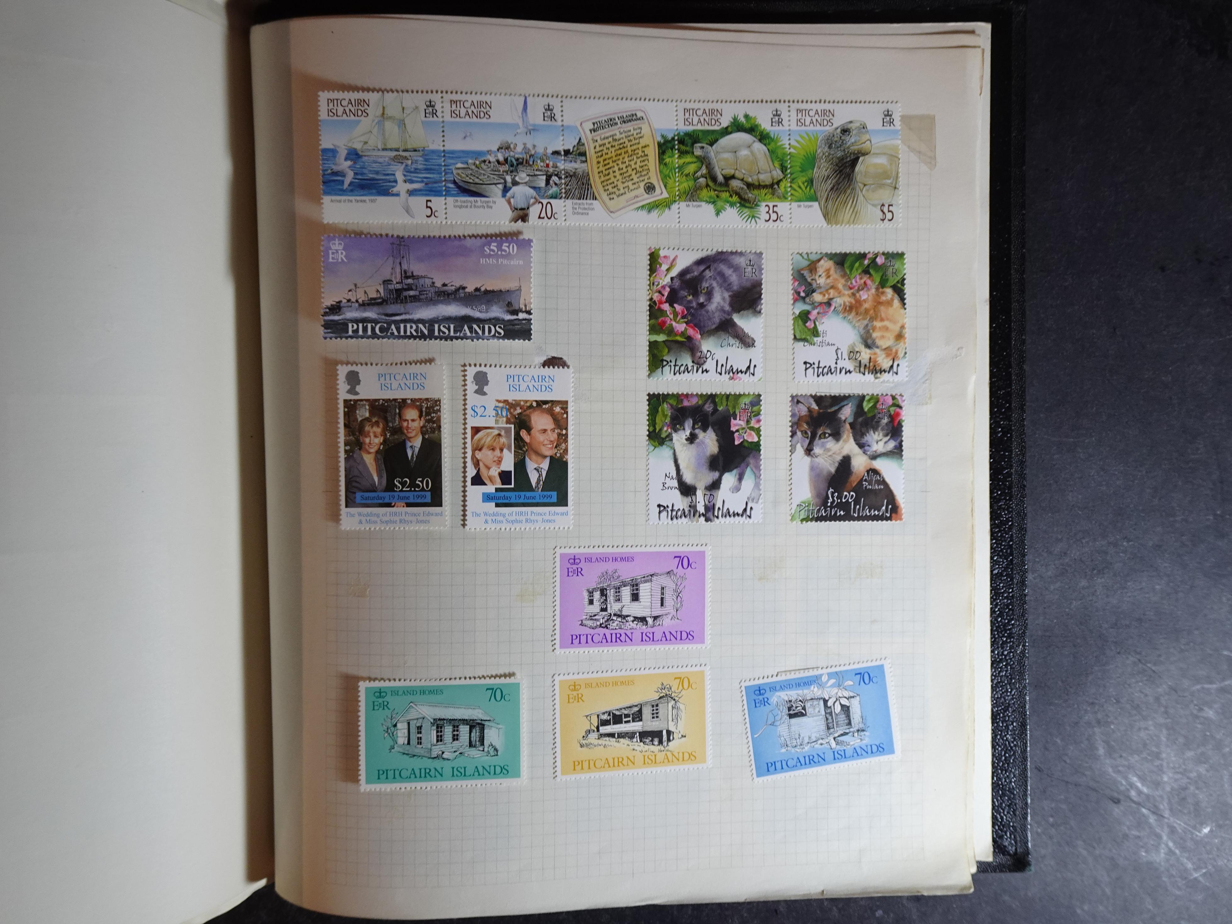 Verzameling op blanco album bladen letter M/P. Leuke koop met veel motief. 213