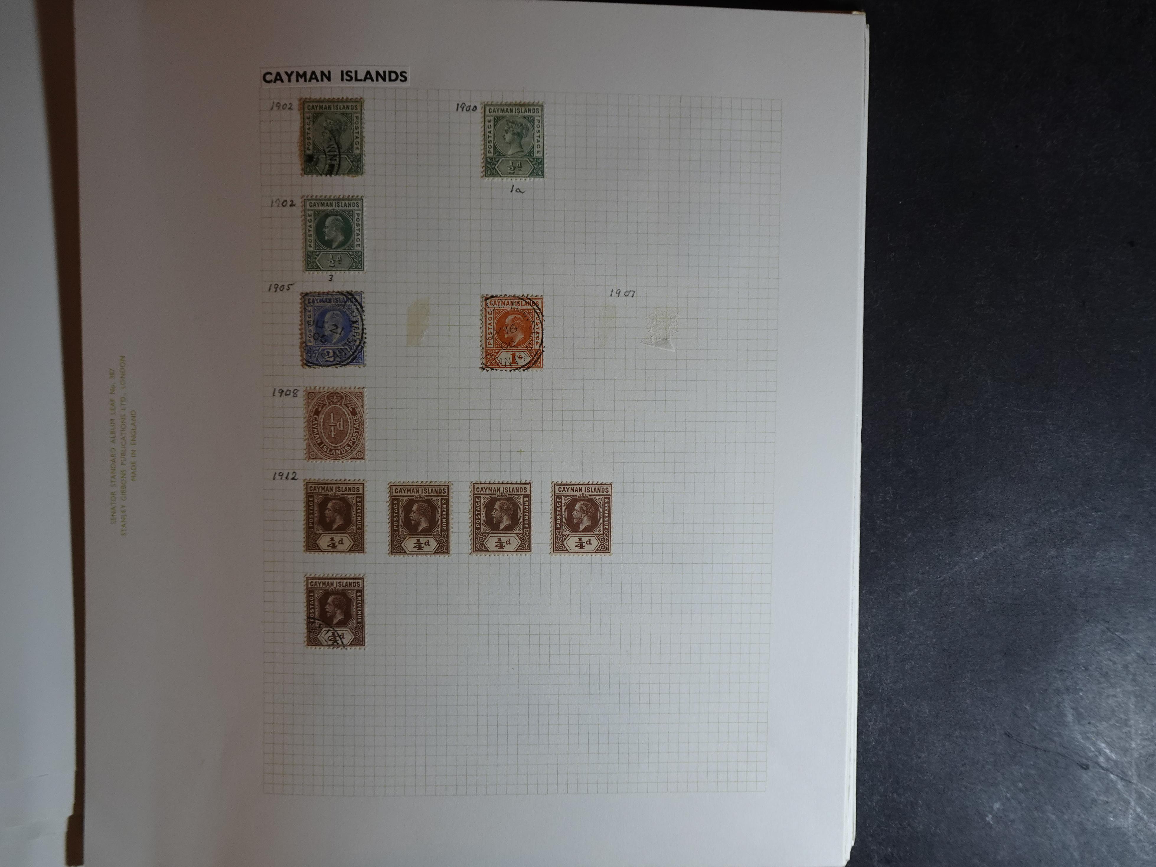 Partij op blanco bladen letter C in klemband. Bevat aardig klassiek materiaal. 18