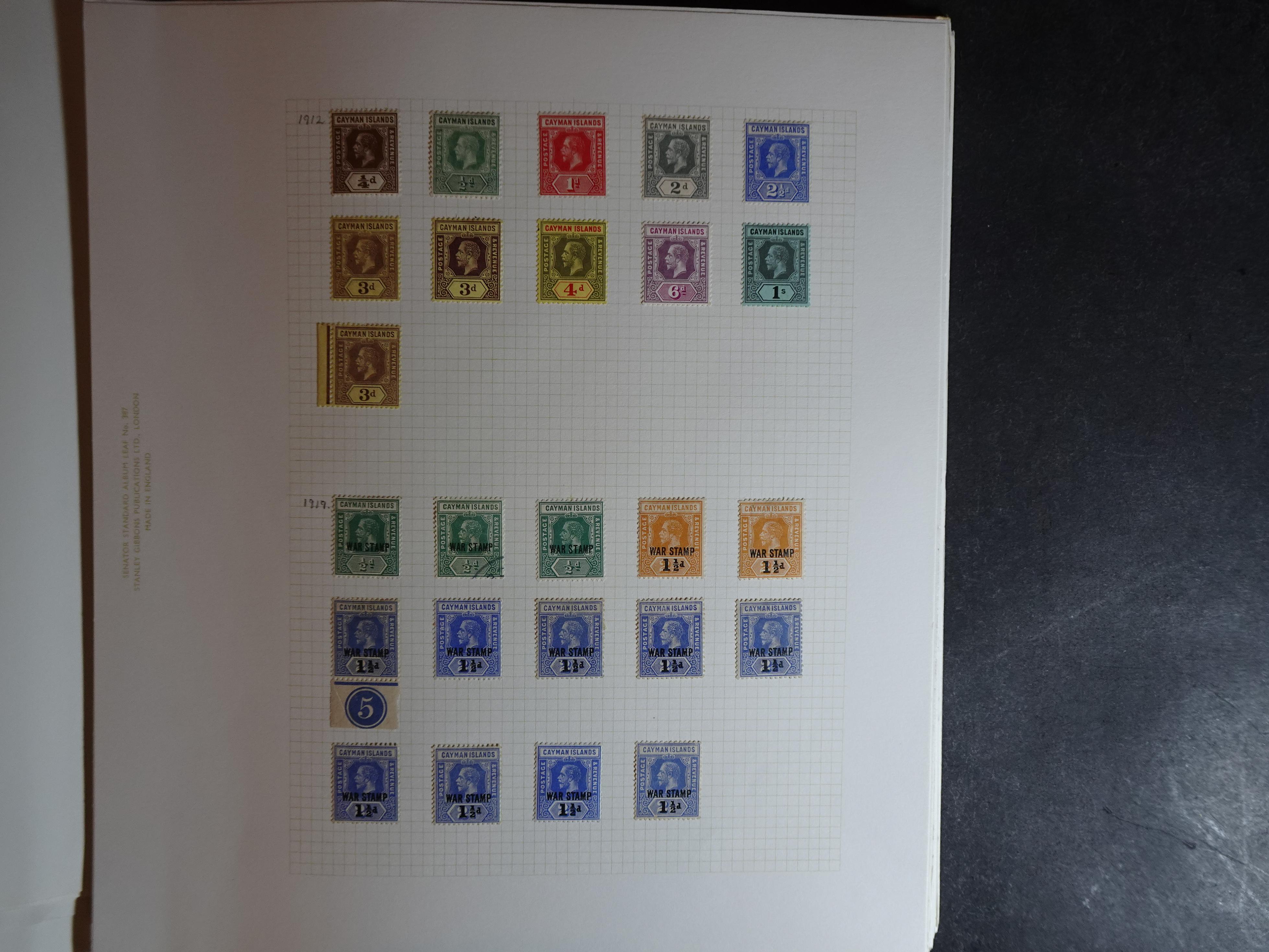 Partij op blanco bladen letter C in klemband. Bevat aardig klassiek materiaal. 19