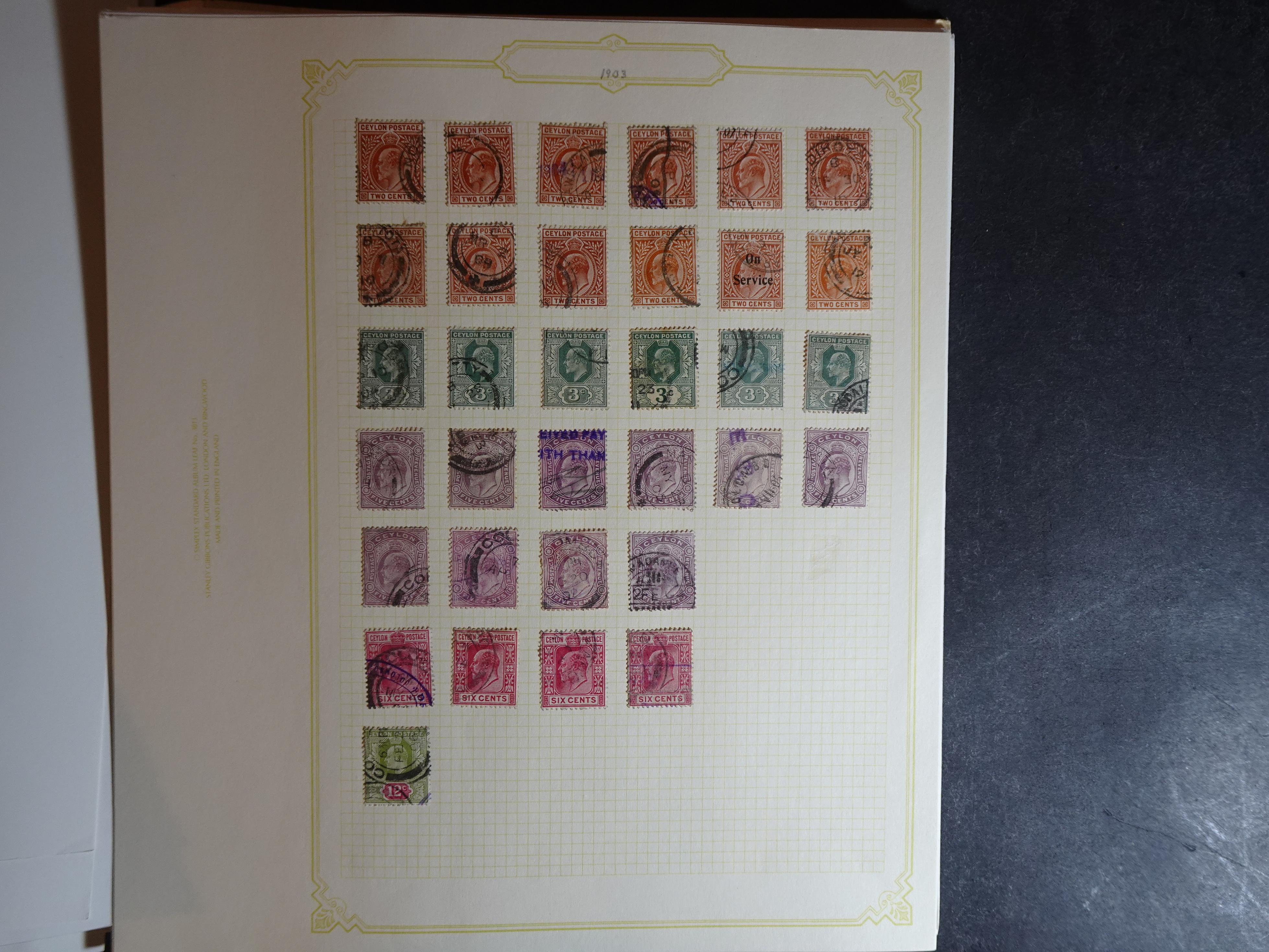 Partij op blanco bladen letter C in klemband. Bevat aardig klassiek materiaal. 40