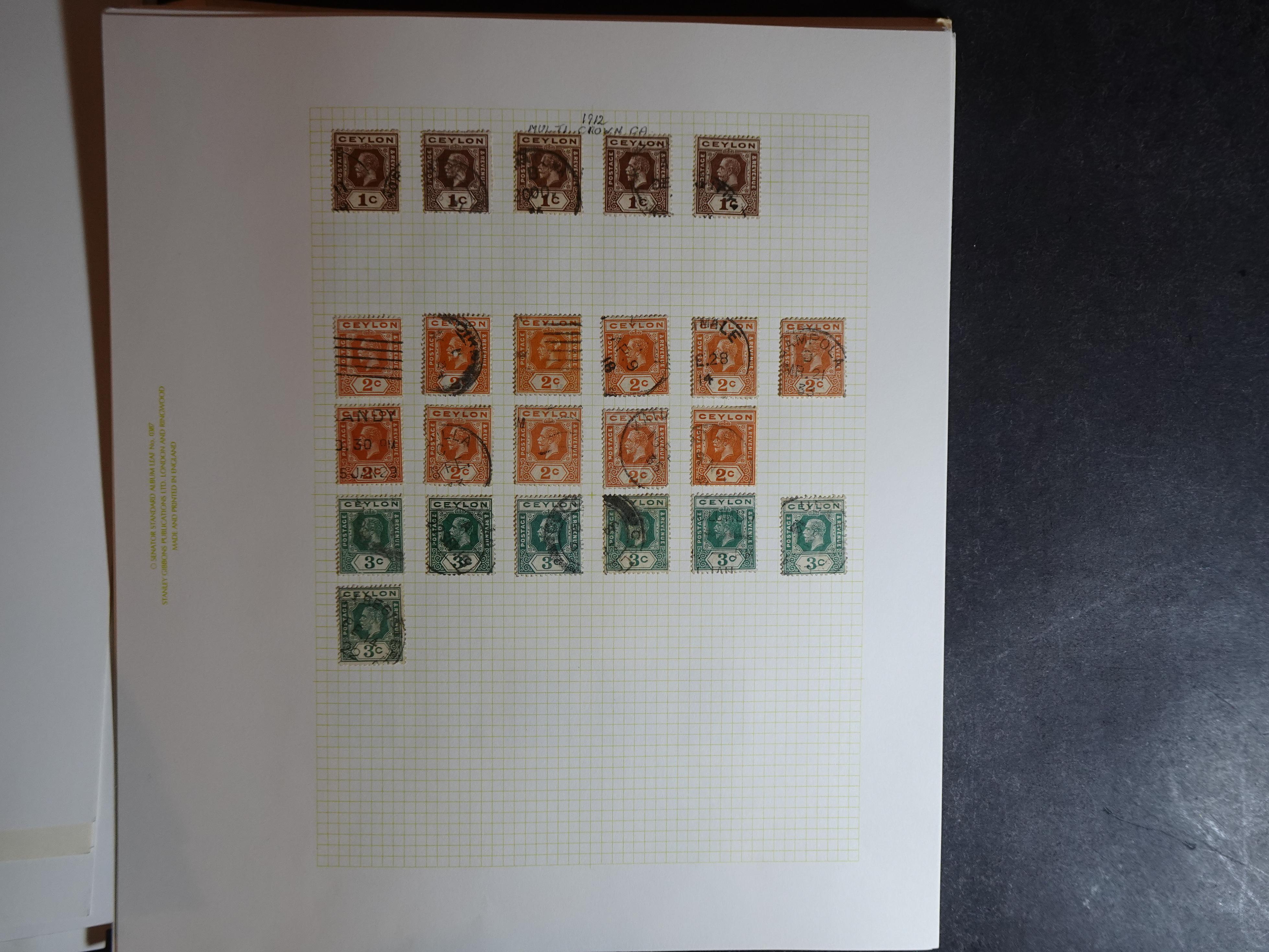 Partij op blanco bladen letter C in klemband. Bevat aardig klassiek materiaal. 42