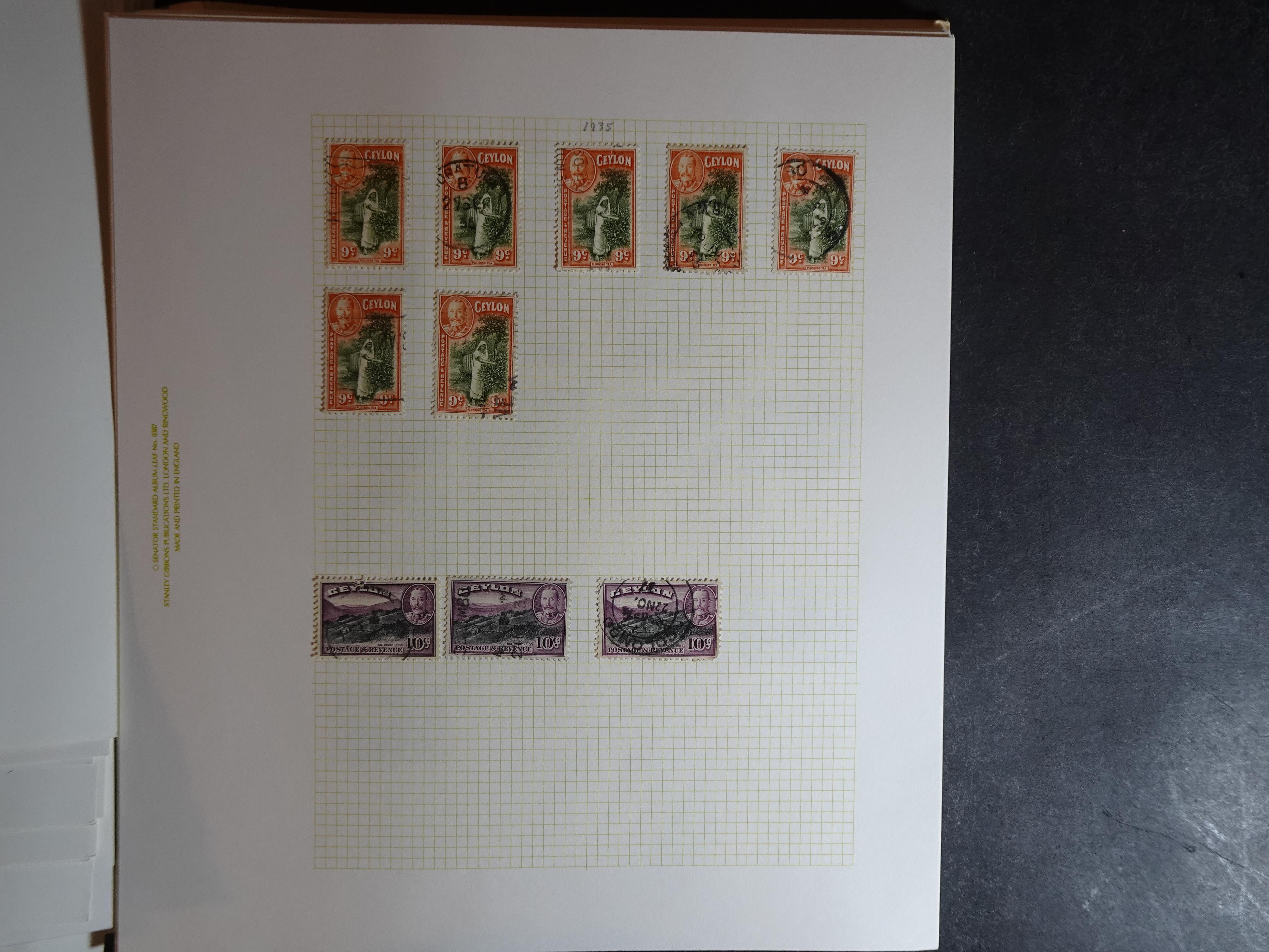 Partij op blanco bladen letter C in klemband. Bevat aardig klassiek materiaal. 54