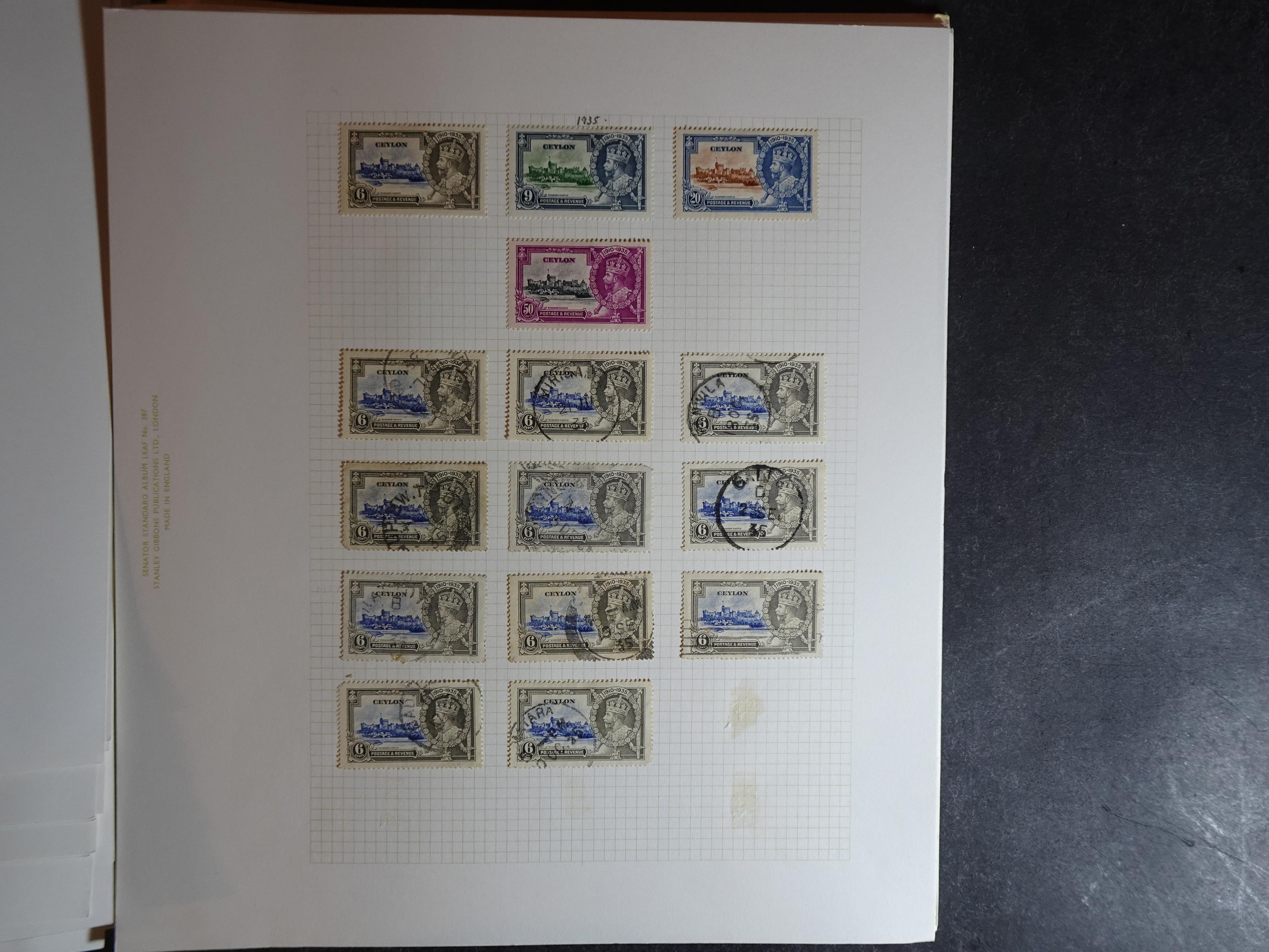 Partij op blanco bladen letter C in klemband. Bevat aardig klassiek materiaal. 56